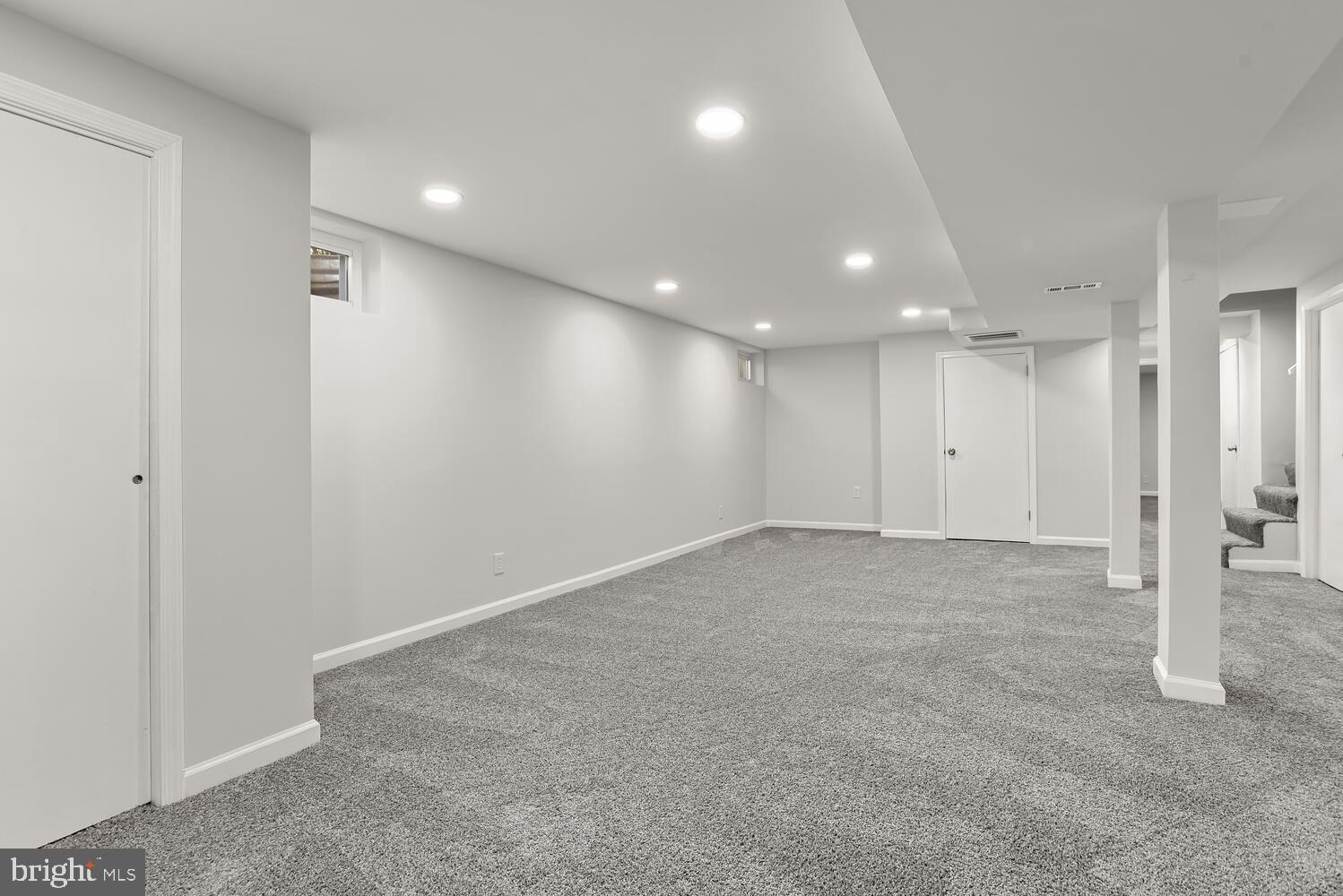 COLONIAL ACRES - Residential