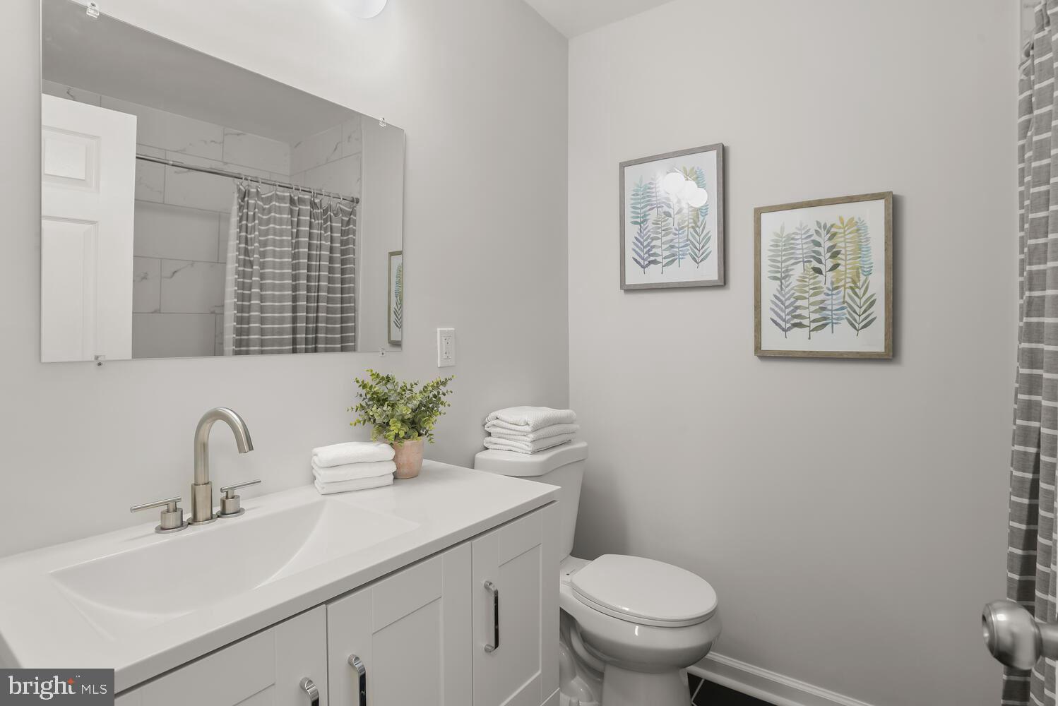 COLONIAL ACRES - Residential