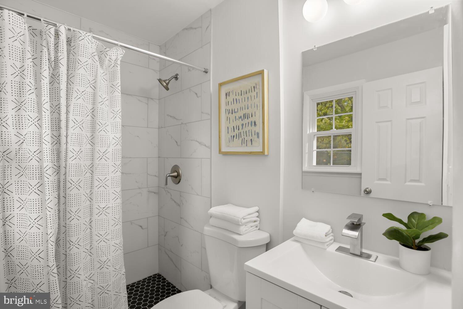 COLONIAL ACRES - Residential