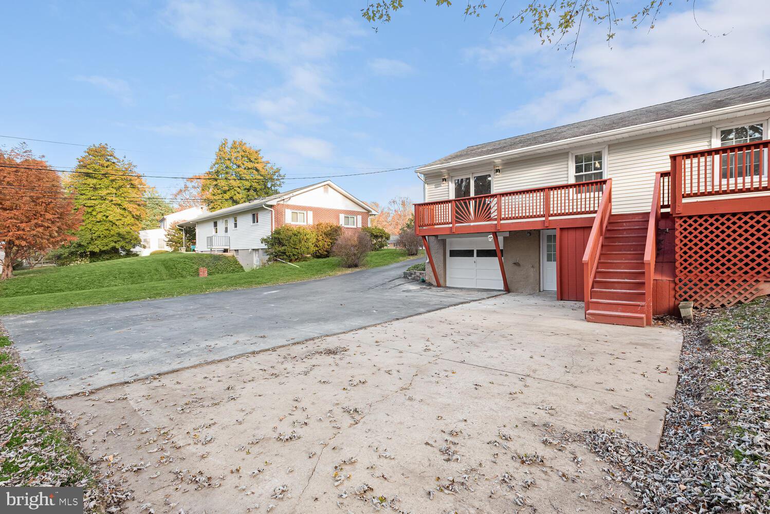 COLONIAL ACRES - Residential