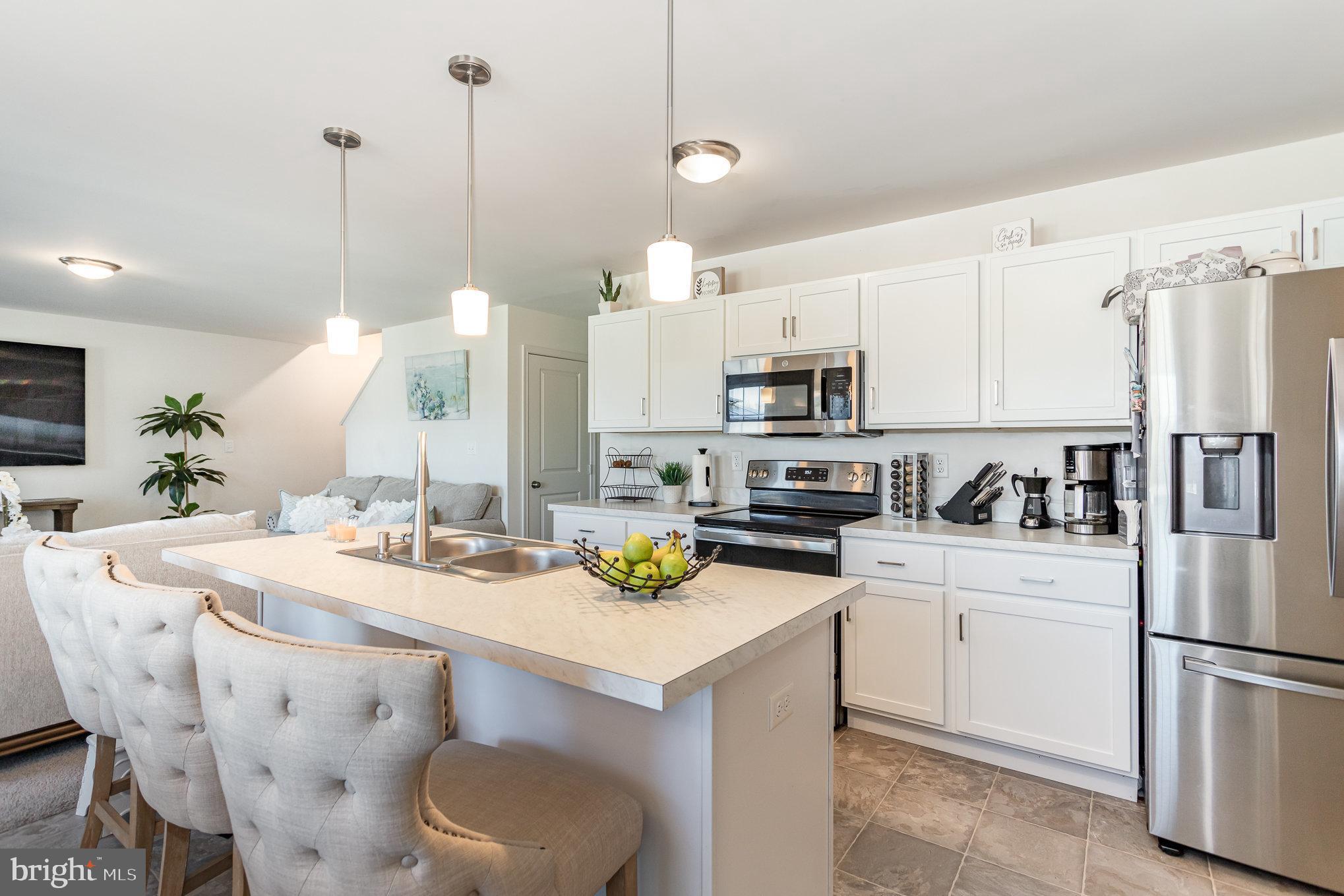 THE SEASONS - Residential