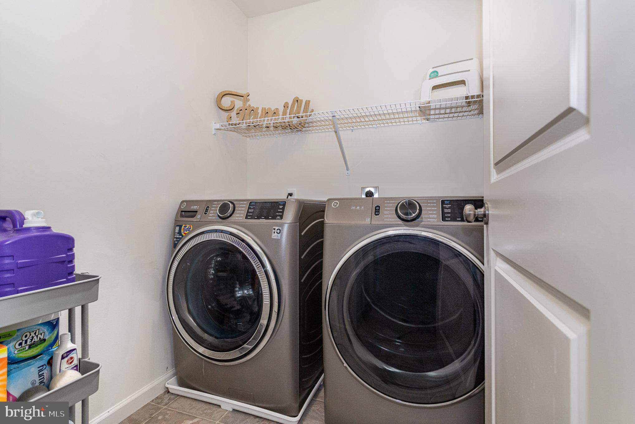 THE SEASONS - Residential