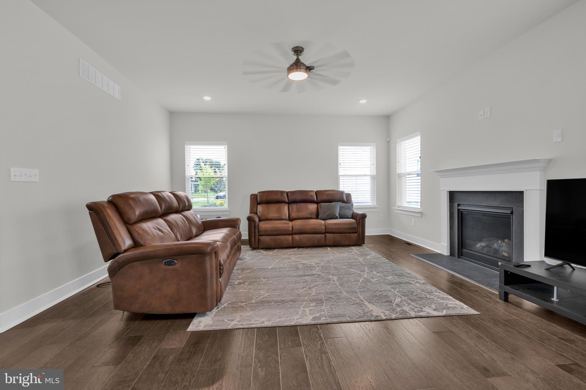 MAGNOLIA RESERVE - Residential