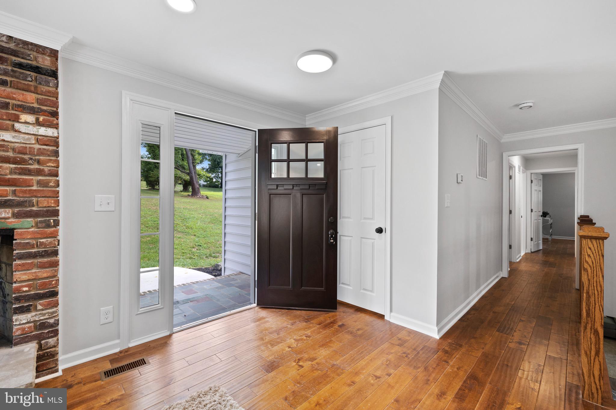 HONEYSUCKLE HILL - Residential