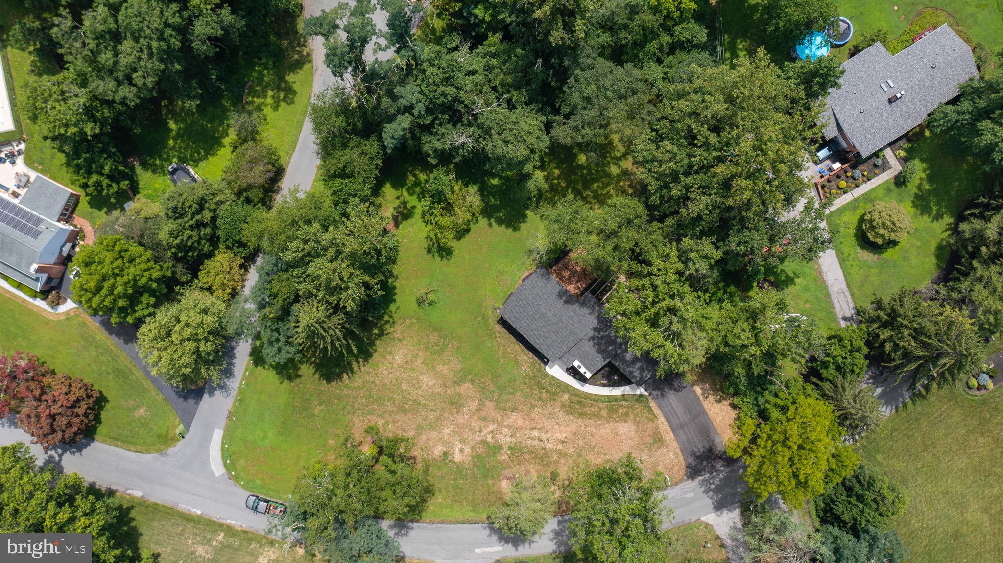 HONEYSUCKLE HILL - Residential