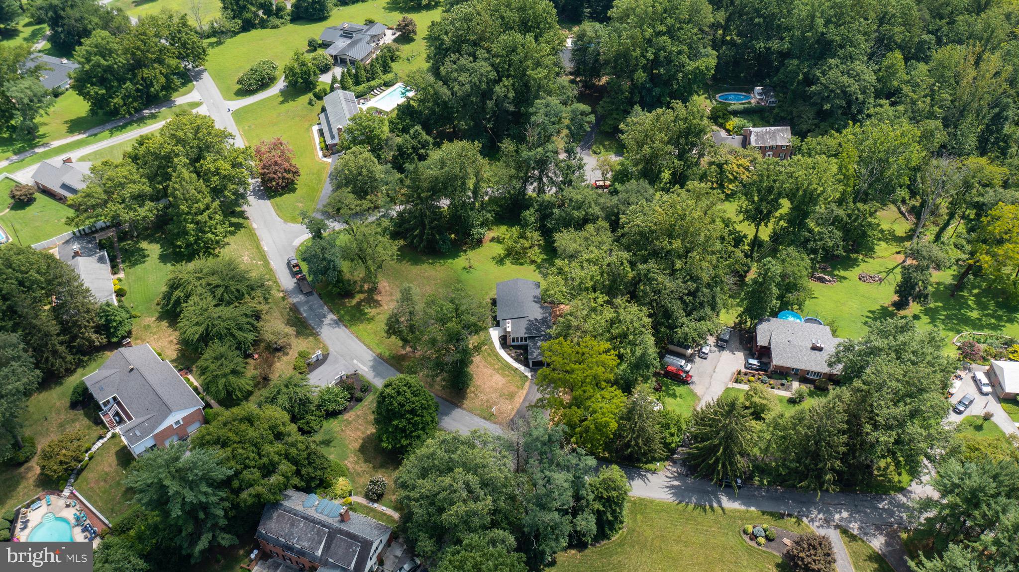 HONEYSUCKLE HILL - Residential