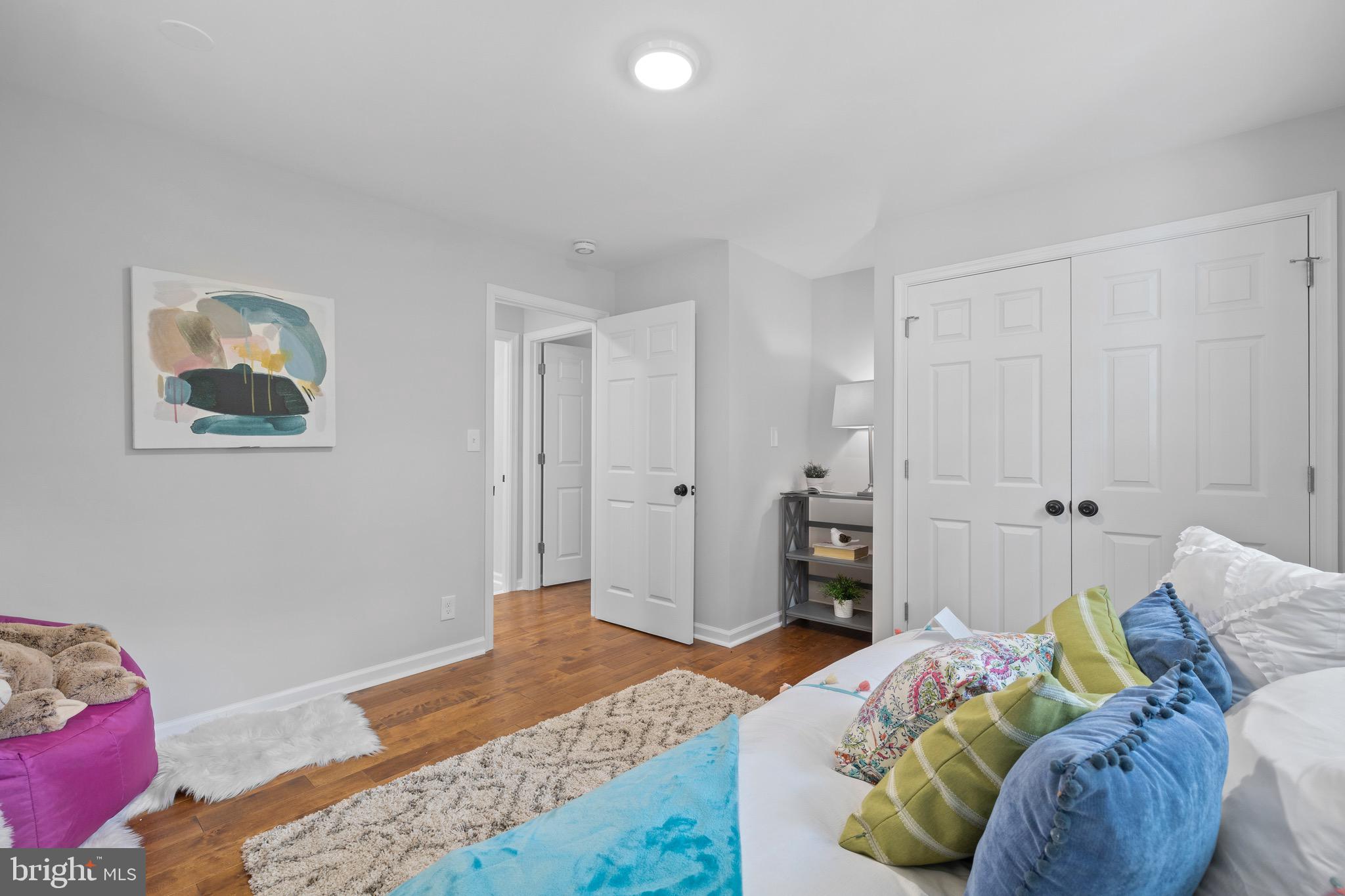 HONEYSUCKLE HILL - Residential