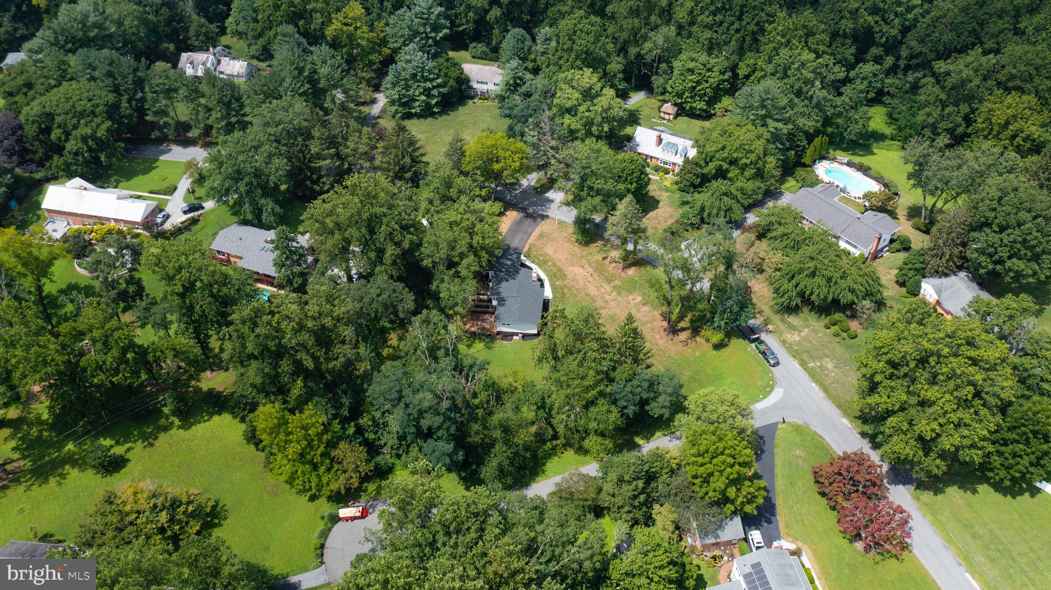 HONEYSUCKLE HILL - Residential