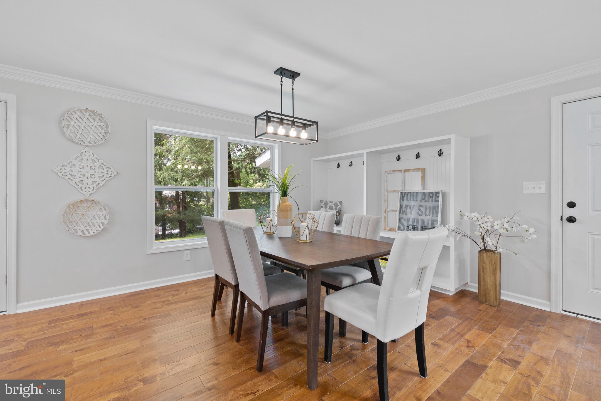 HONEYSUCKLE HILL - Residential