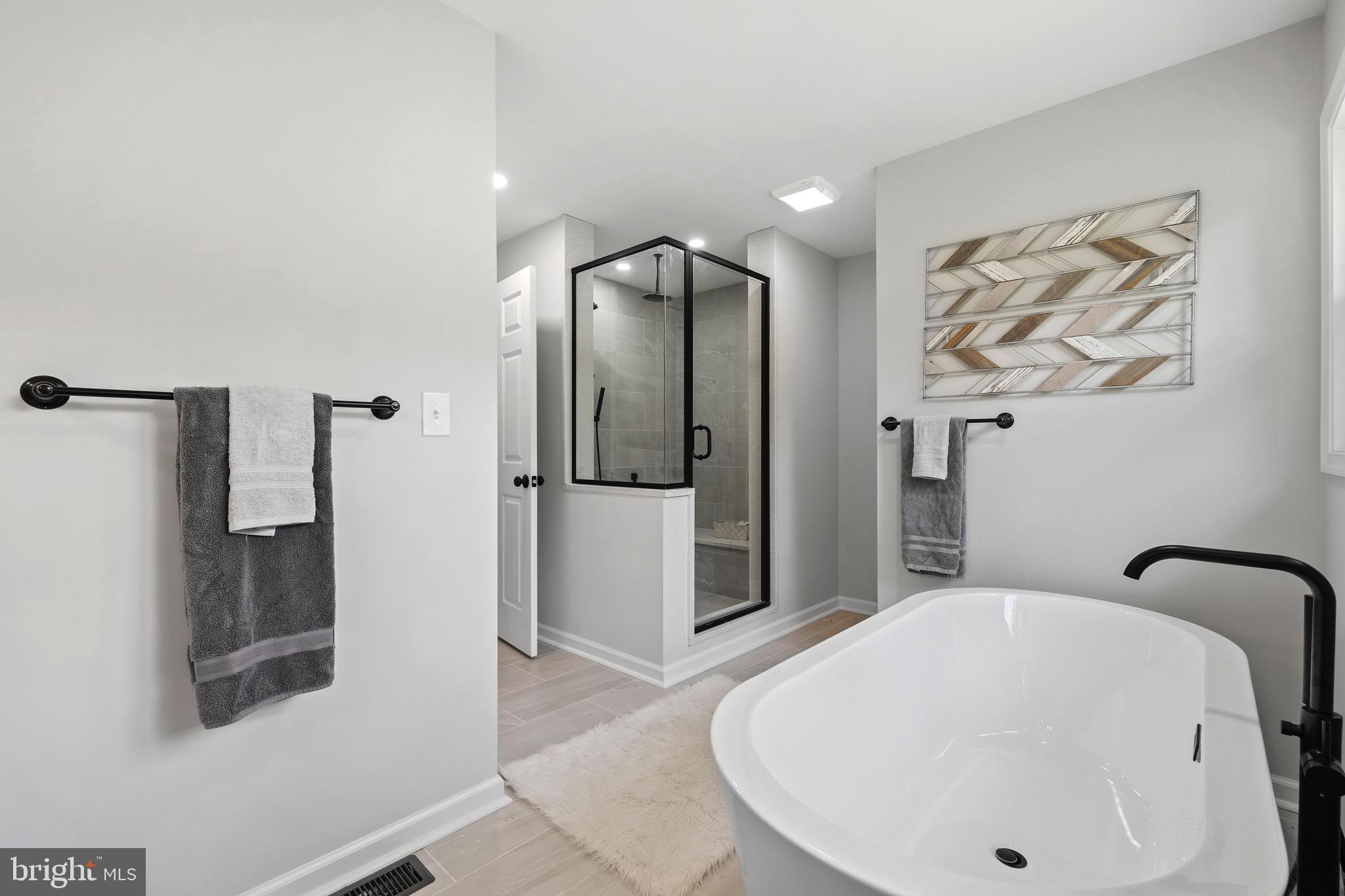 HONEYSUCKLE HILL - Residential