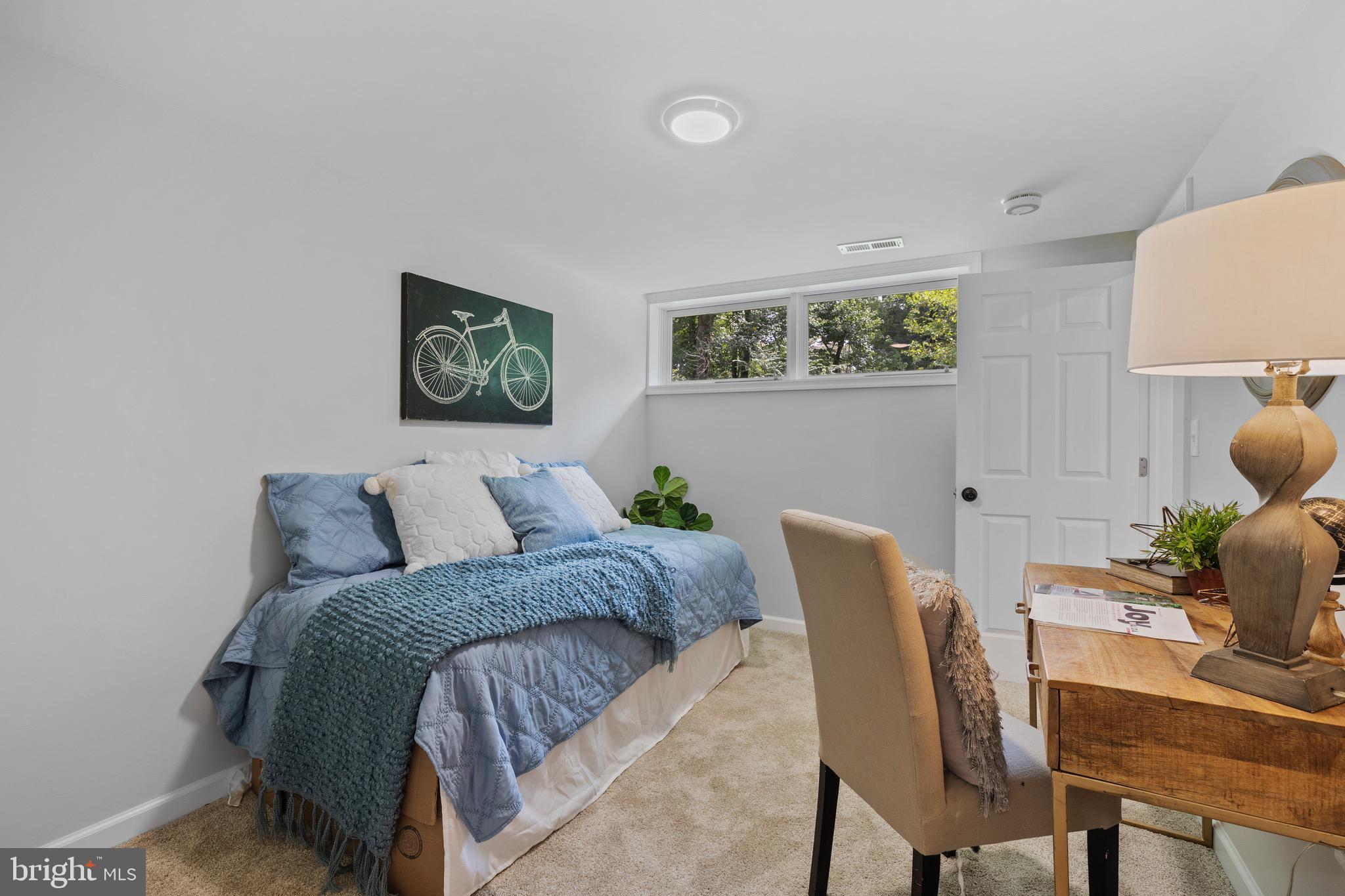 HONEYSUCKLE HILL - Residential