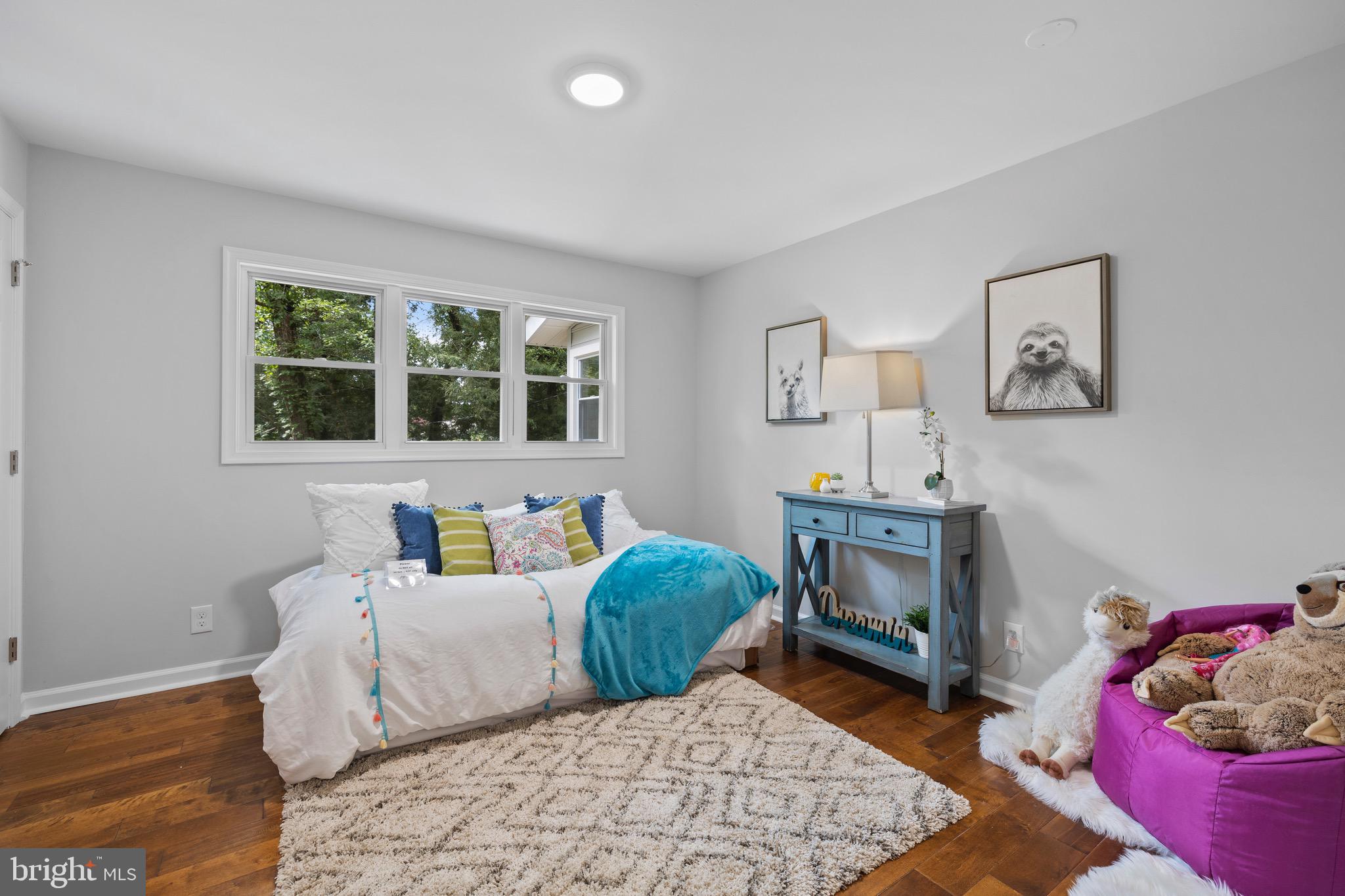 HONEYSUCKLE HILL - Residential