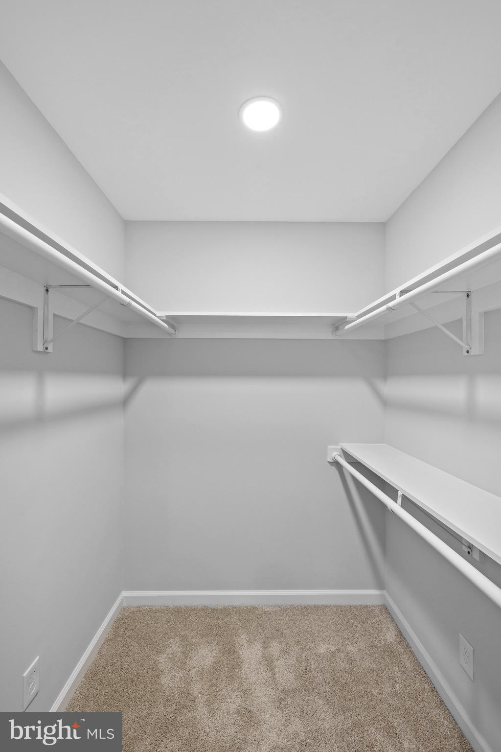 HONEYSUCKLE HILL - Residential