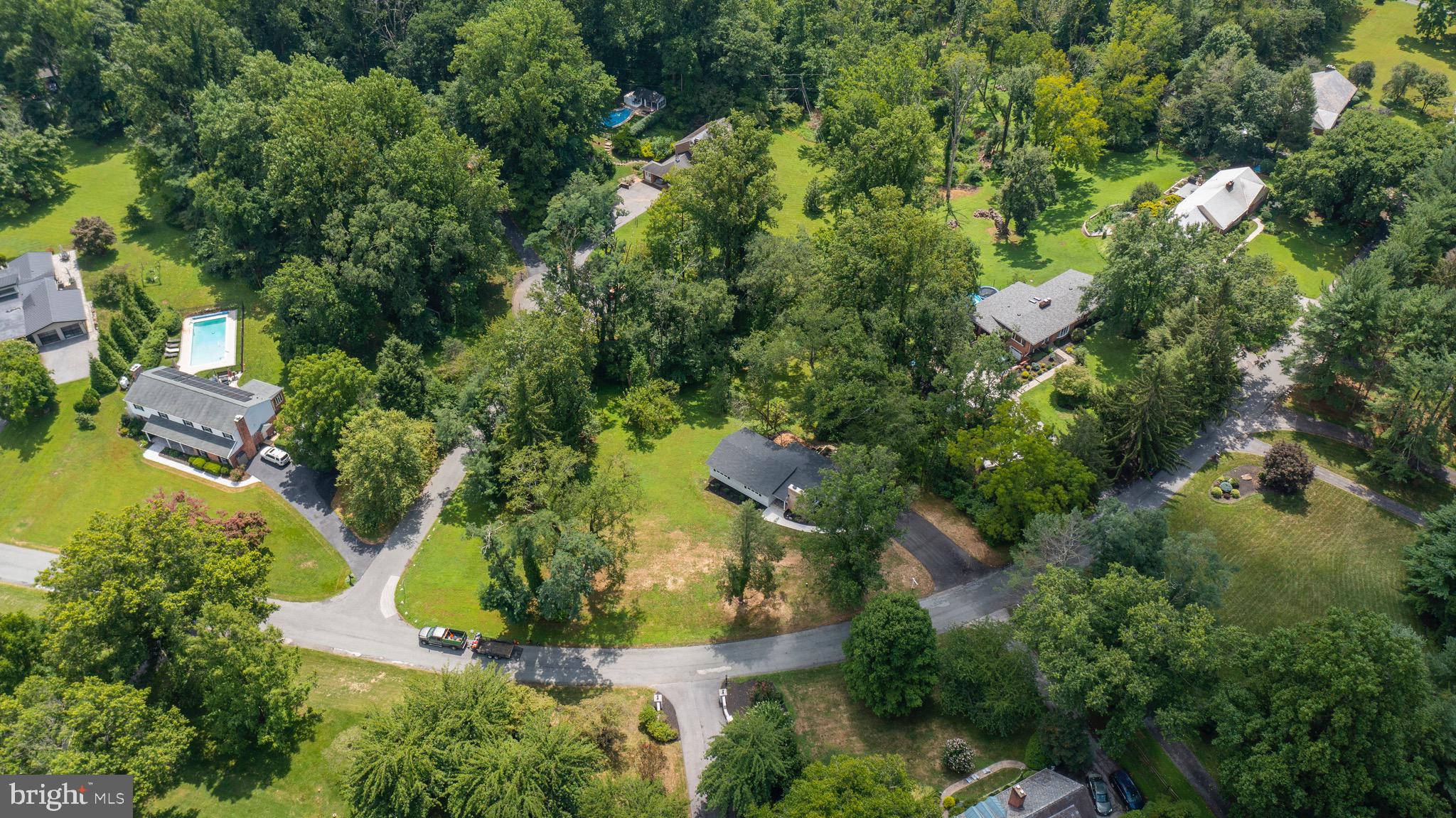 HONEYSUCKLE HILL - Residential