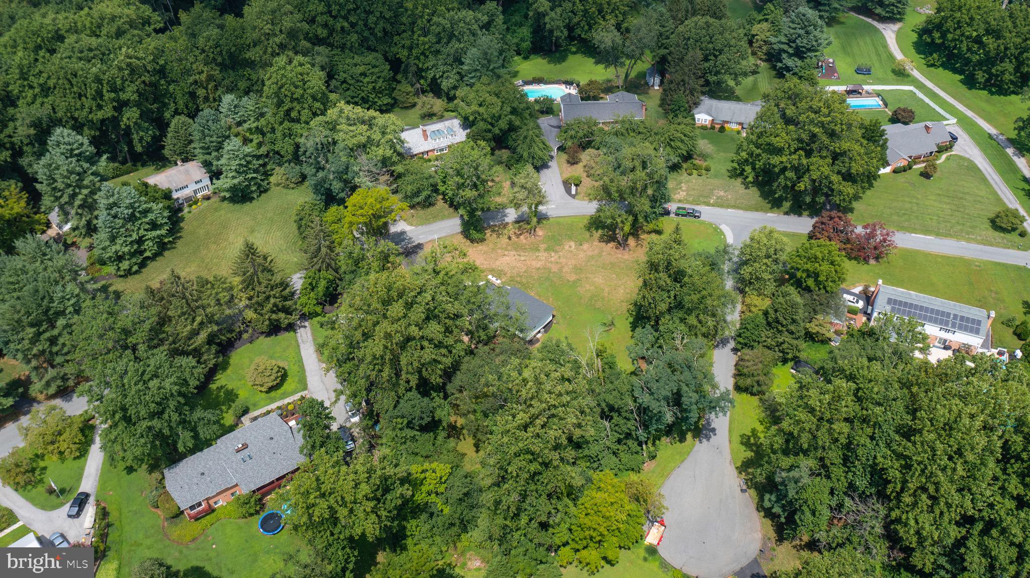 HONEYSUCKLE HILL - Residential