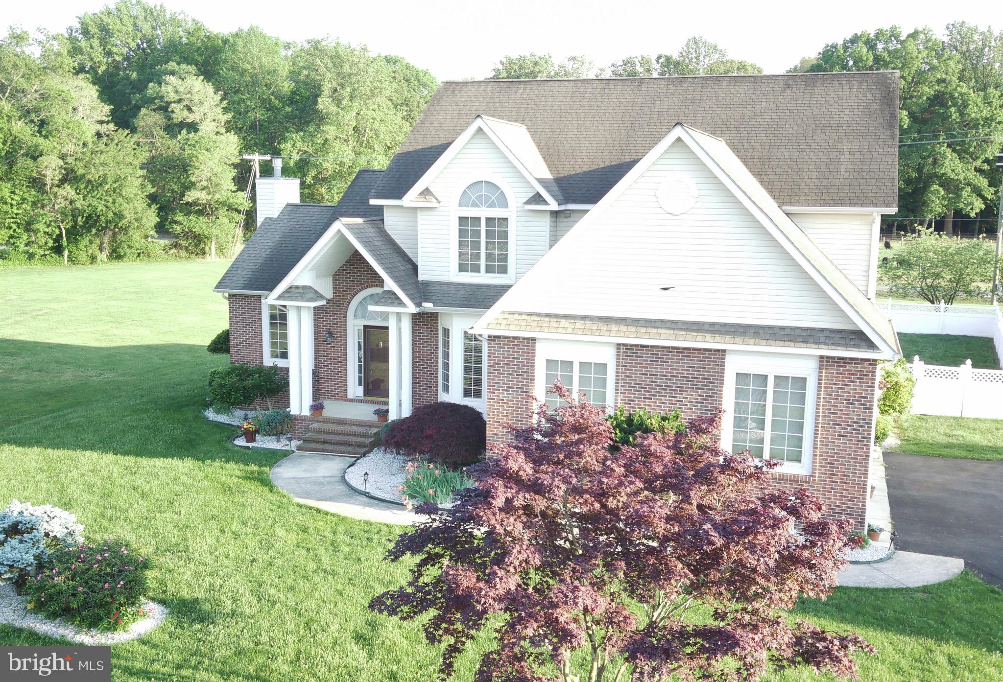 98 CHARLIES COURT