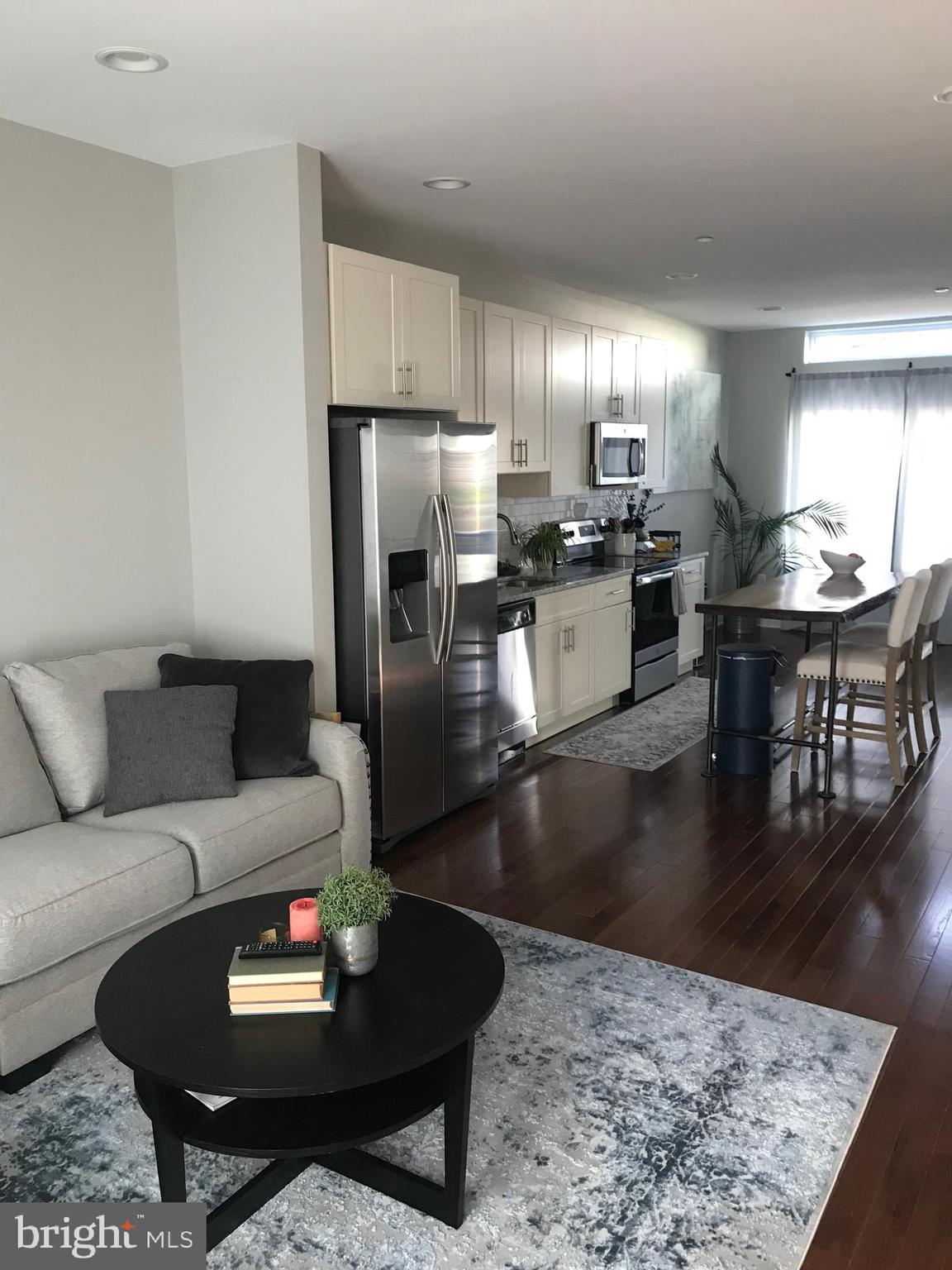 FRANCISVILLE - Residential