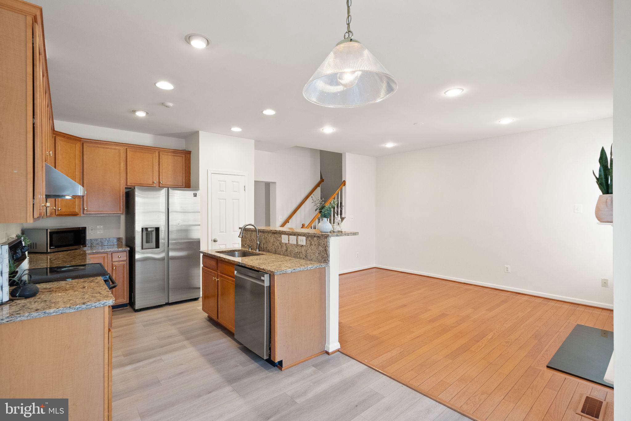 SOUTH RIDING - Residential