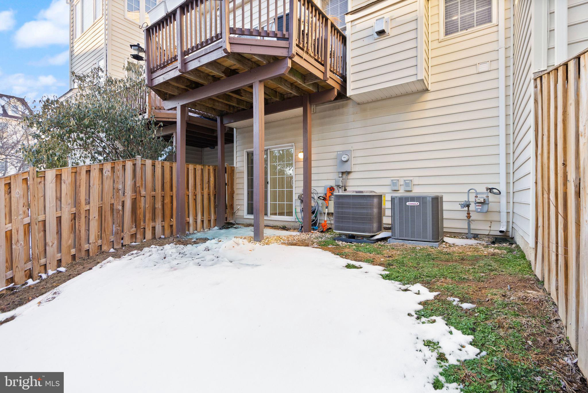 SOUTH RIDING - Residential