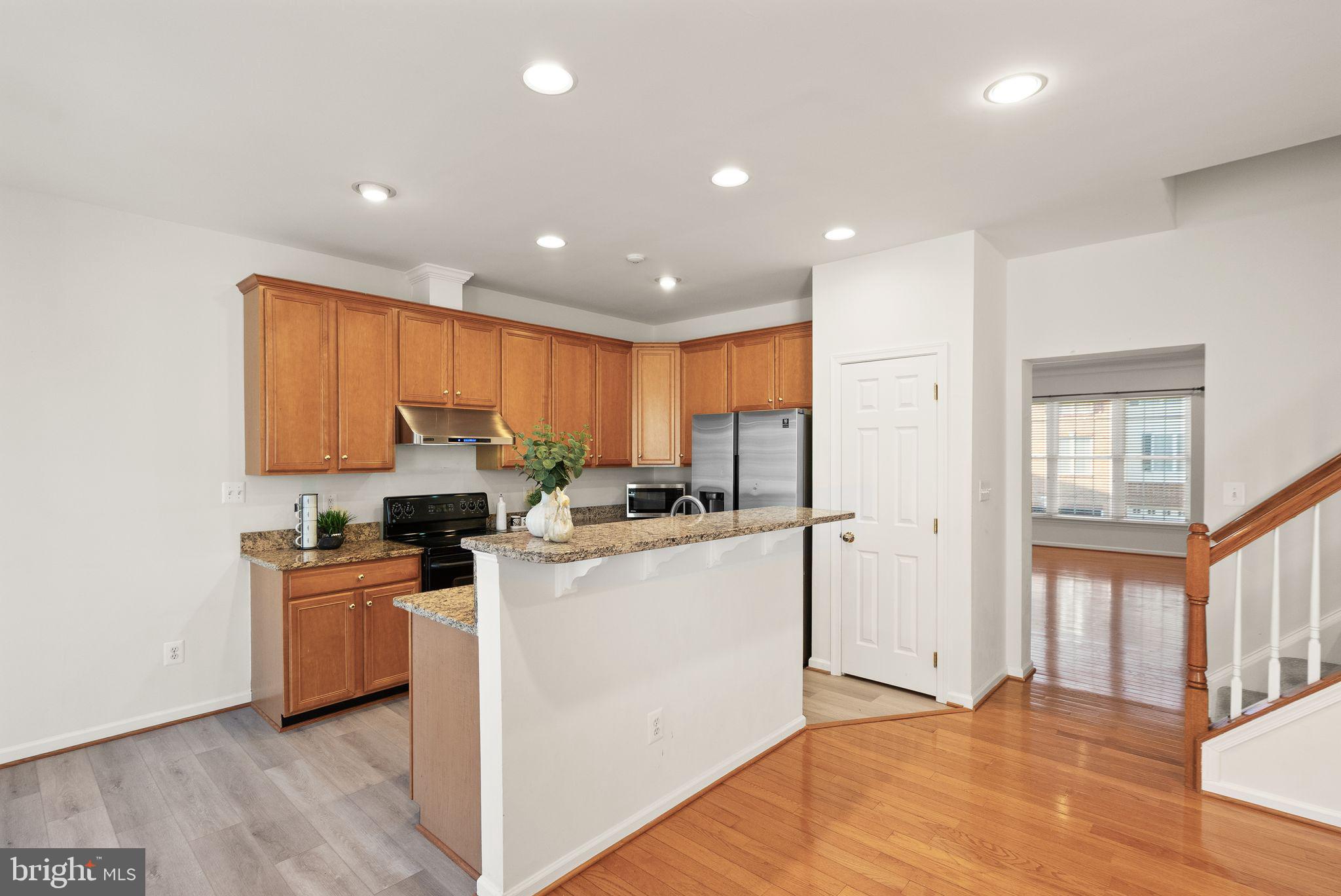 SOUTH RIDING - Residential