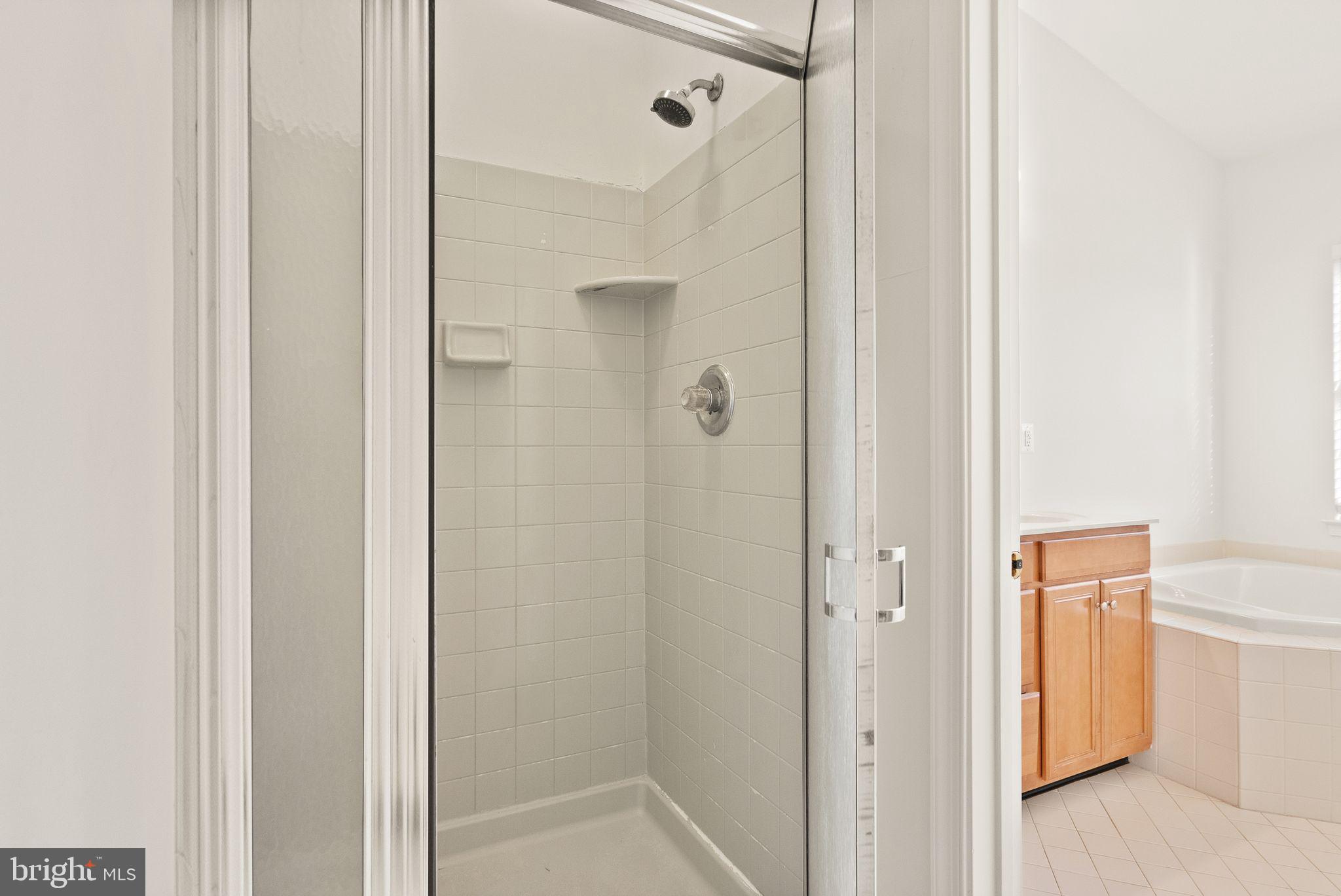 SOUTH RIDING - Residential