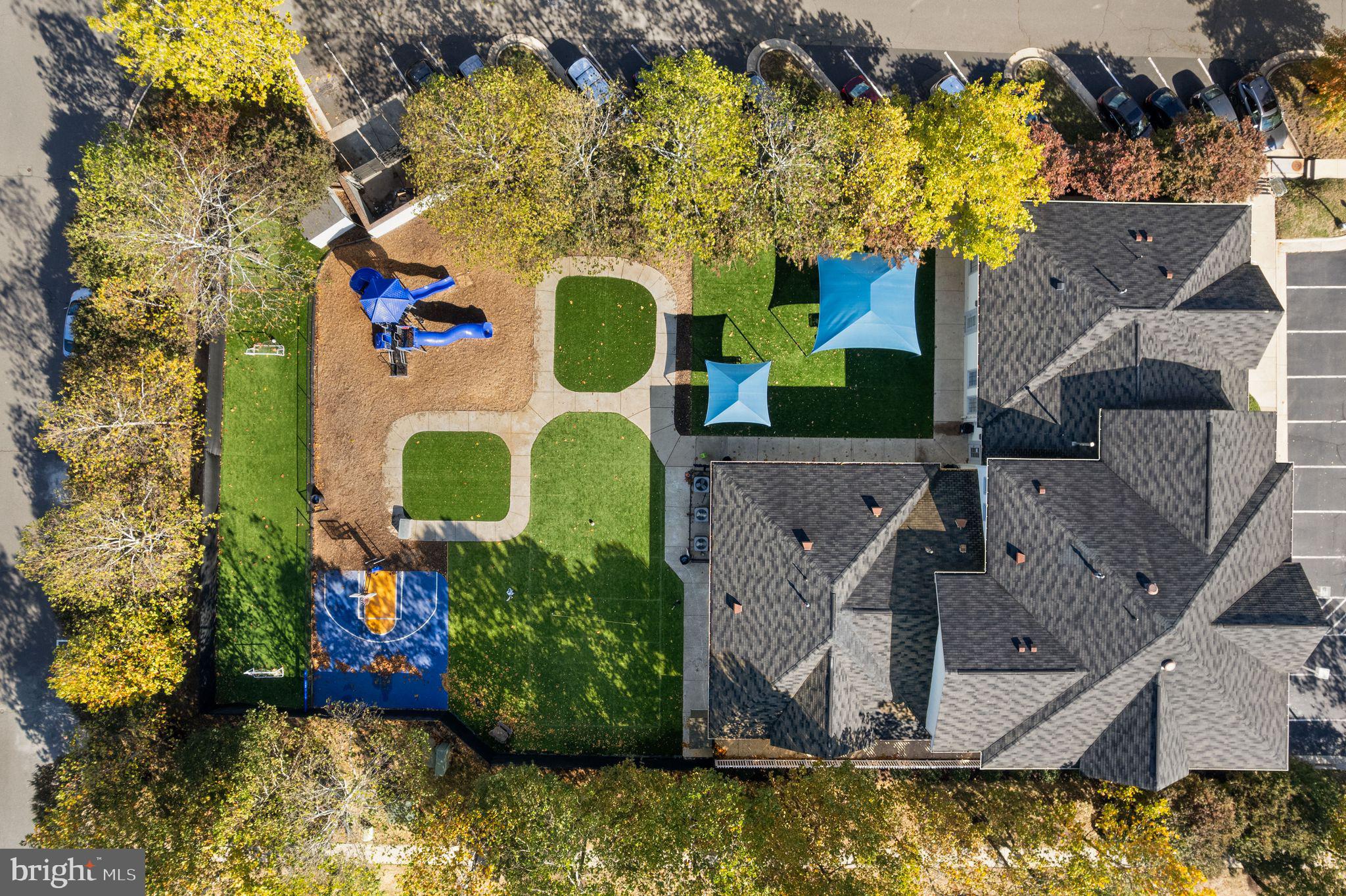 SOUTH RIDING - Residential