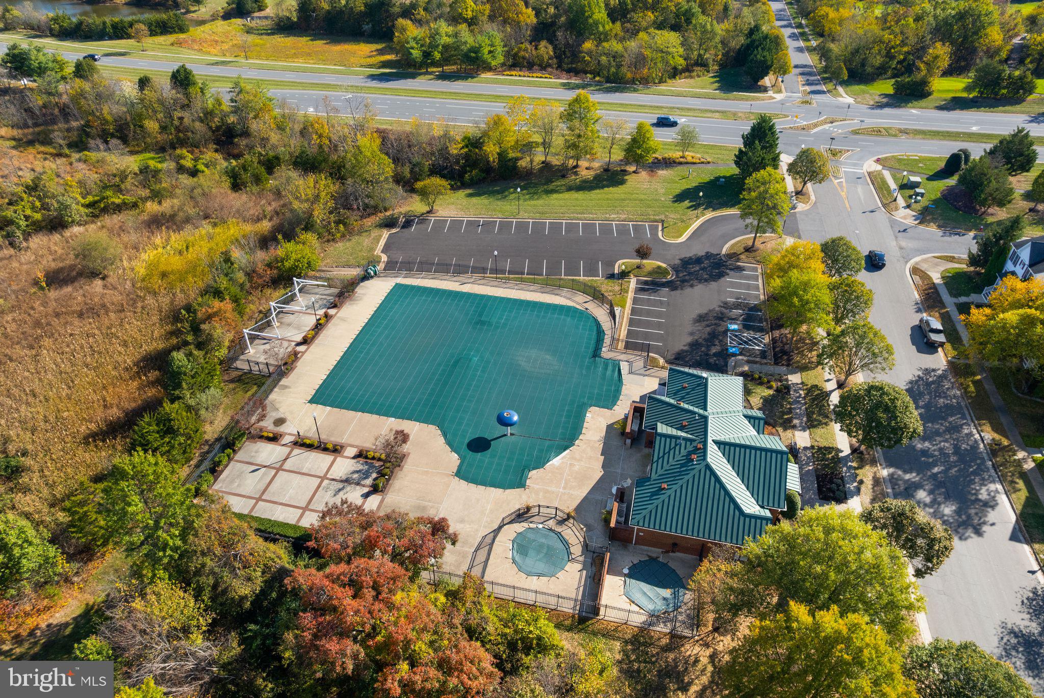 SOUTH RIDING - Residential