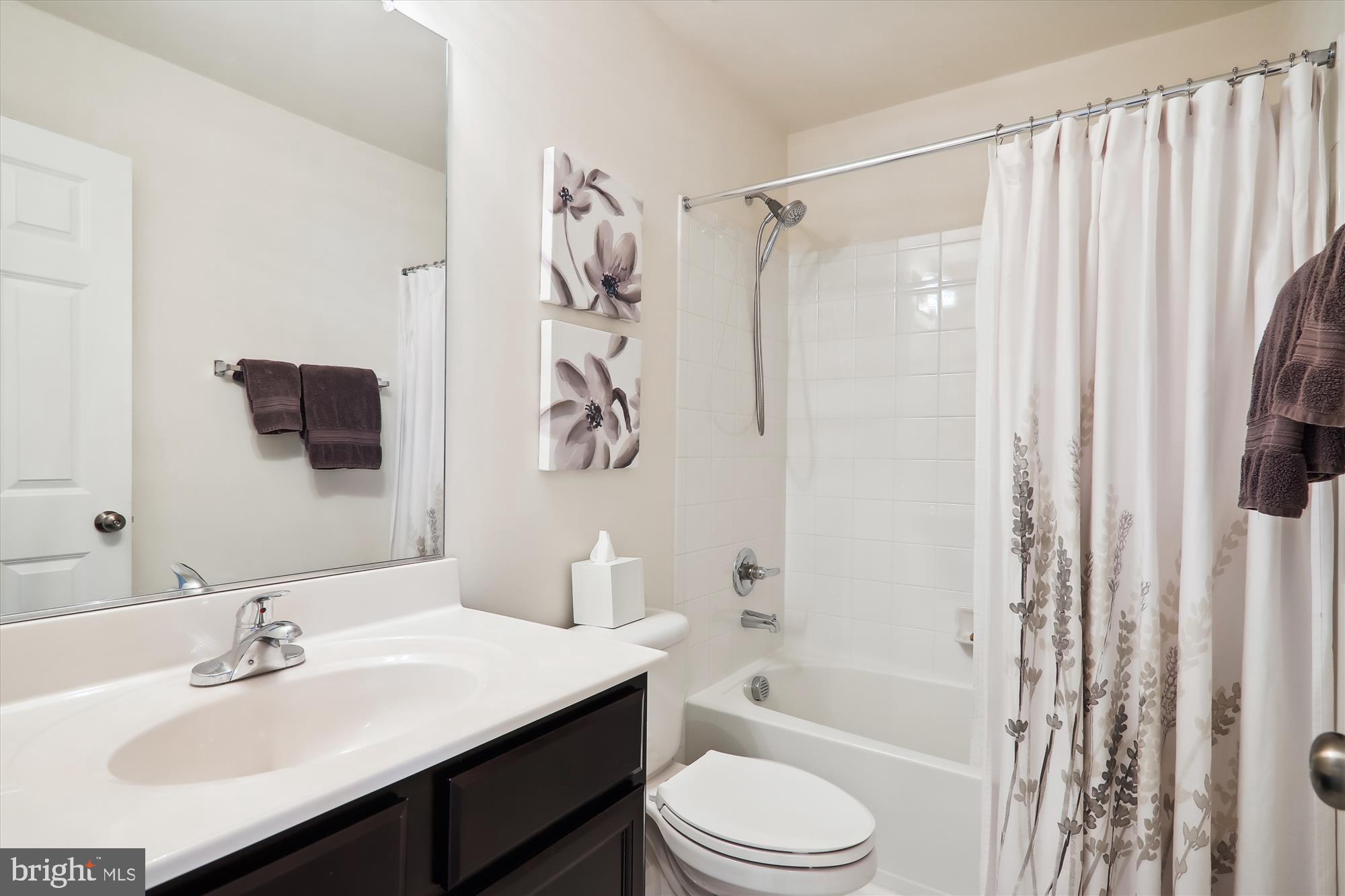 BRADFORD'S LANDING - Residential