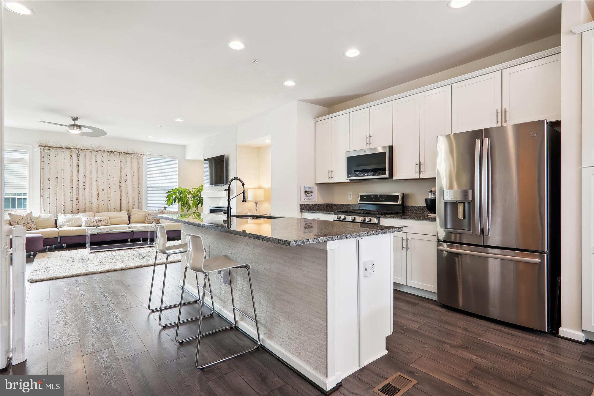 BRADFORD'S LANDING - Residential