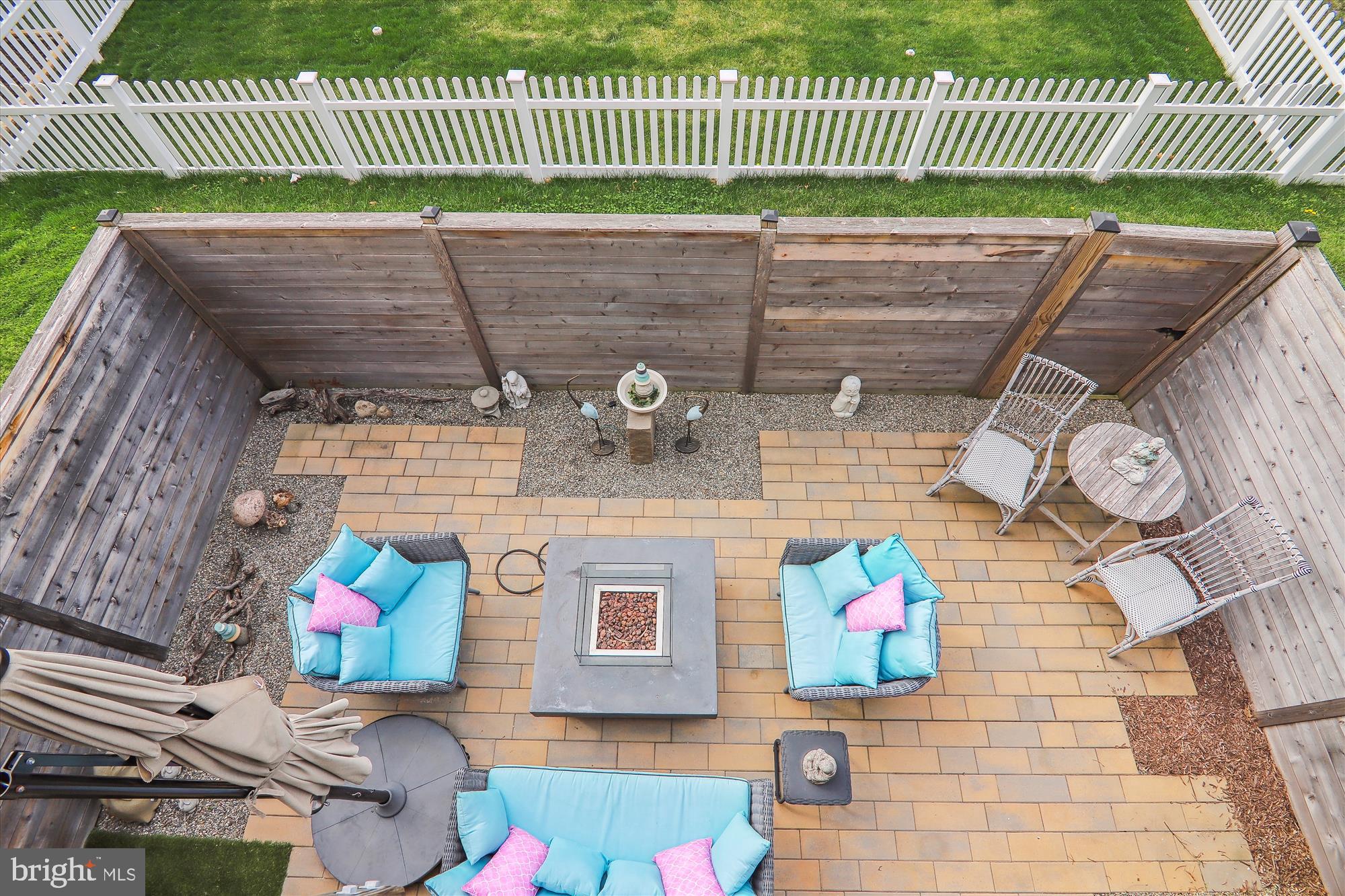 BRADFORD'S LANDING - Residential