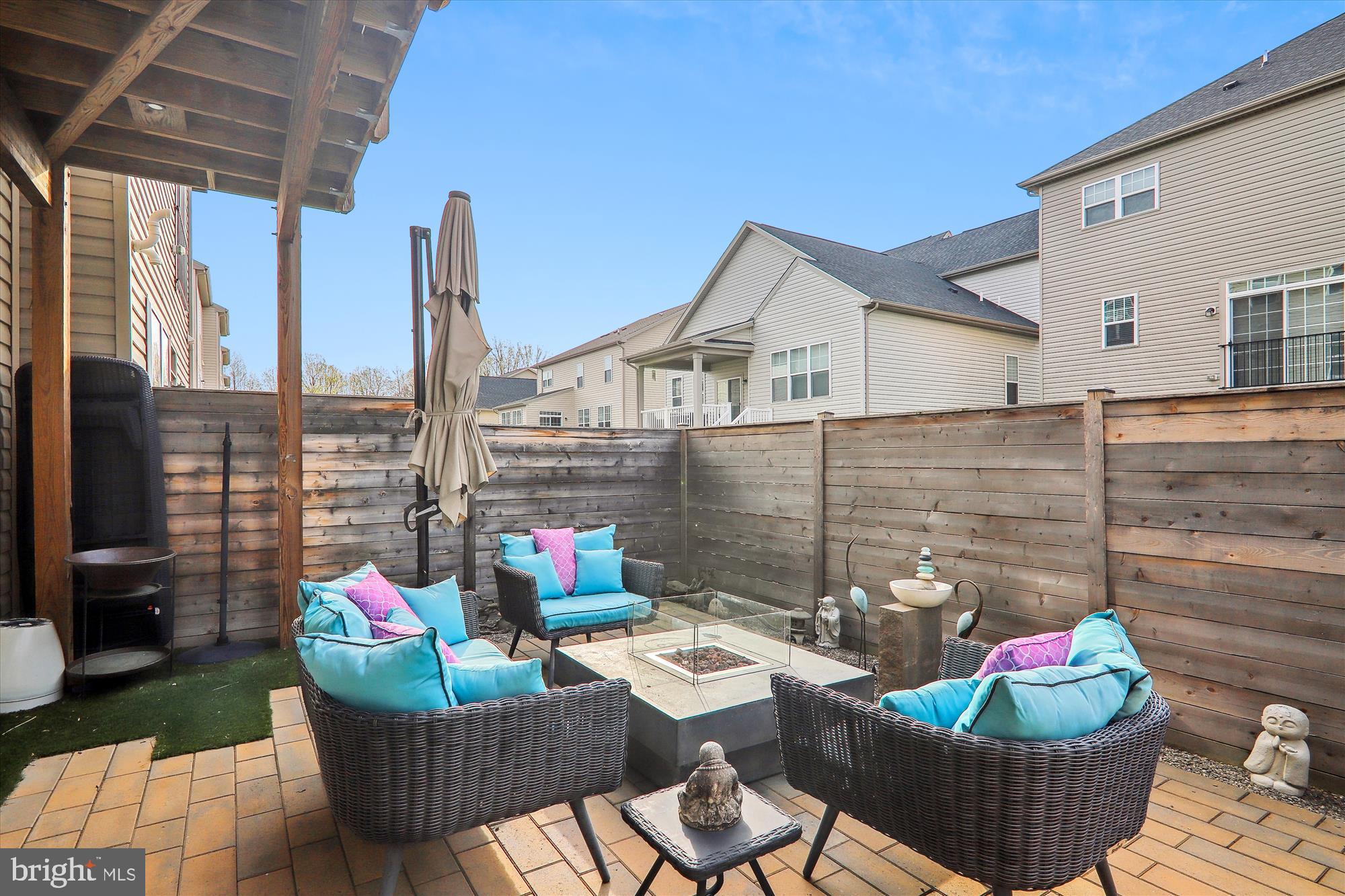 BRADFORD'S LANDING - Residential