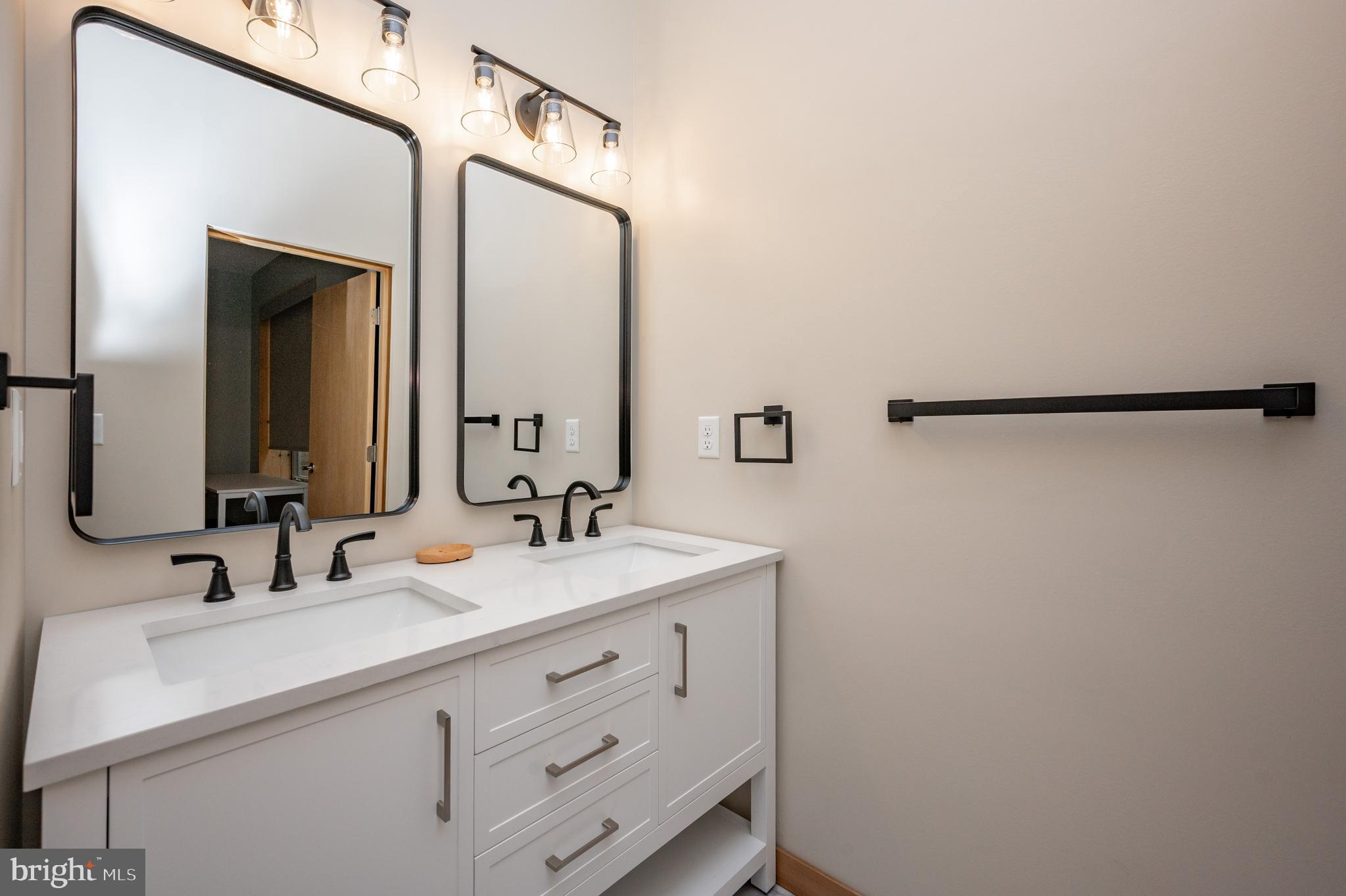 WATERS EDGE AT WISP - Residential