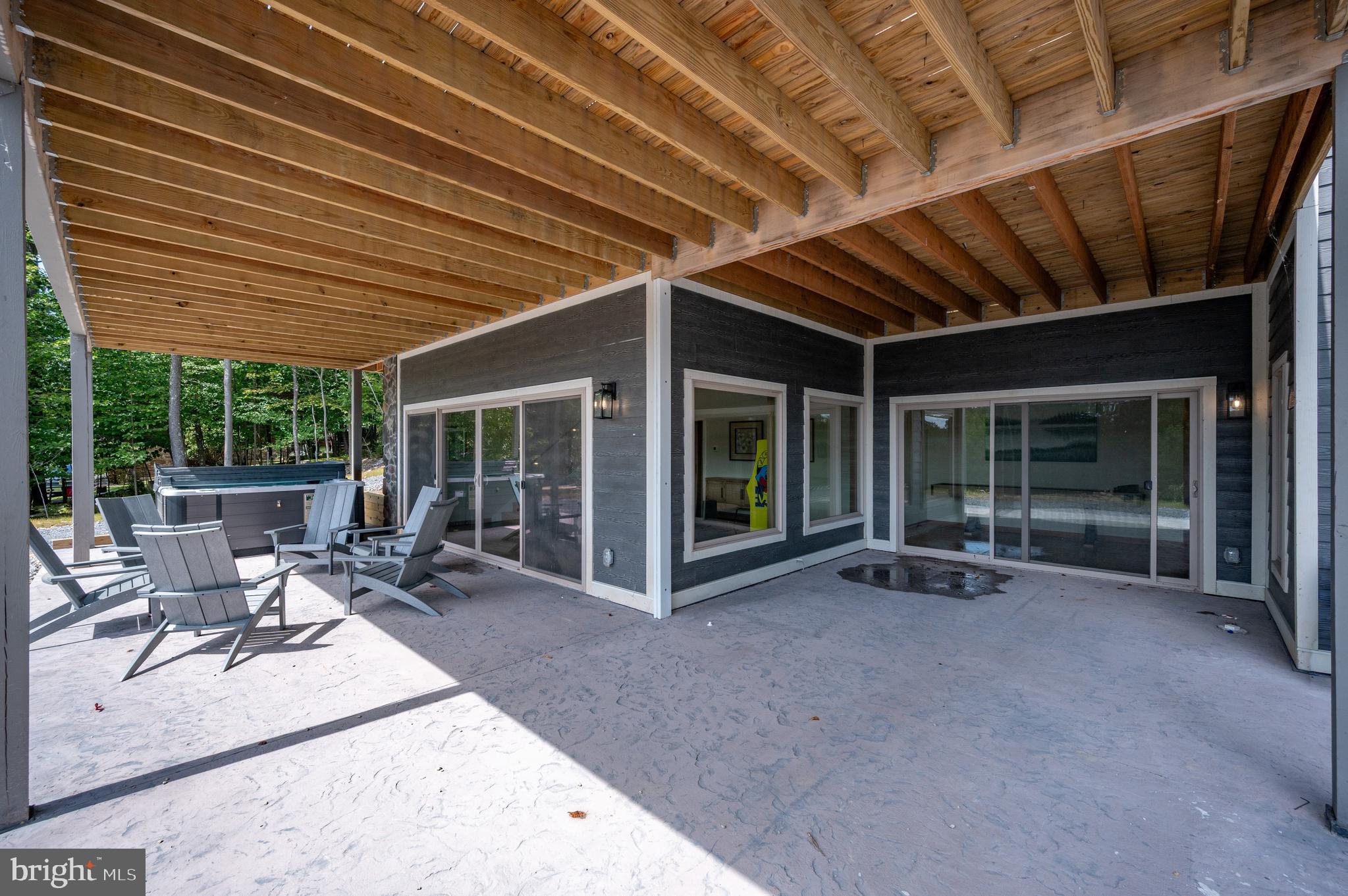 WATERS EDGE AT WISP - Residential