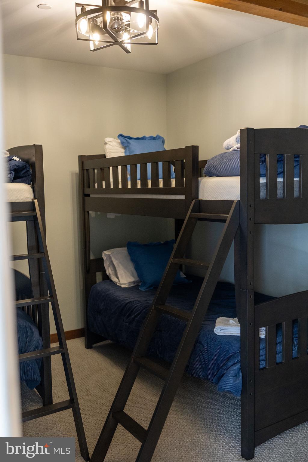 WATERS EDGE AT WISP - Residential