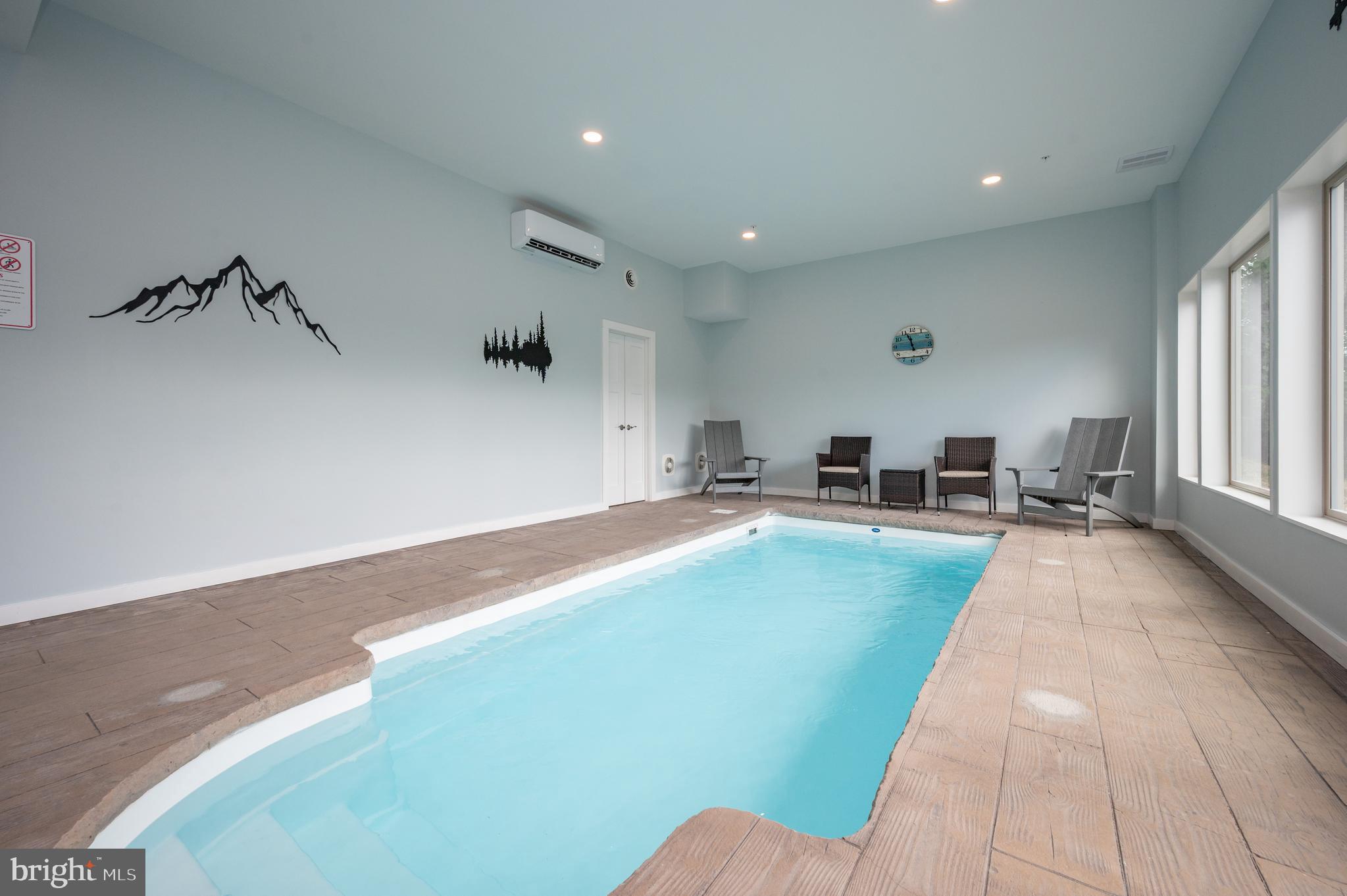 WATERS EDGE AT WISP - Residential