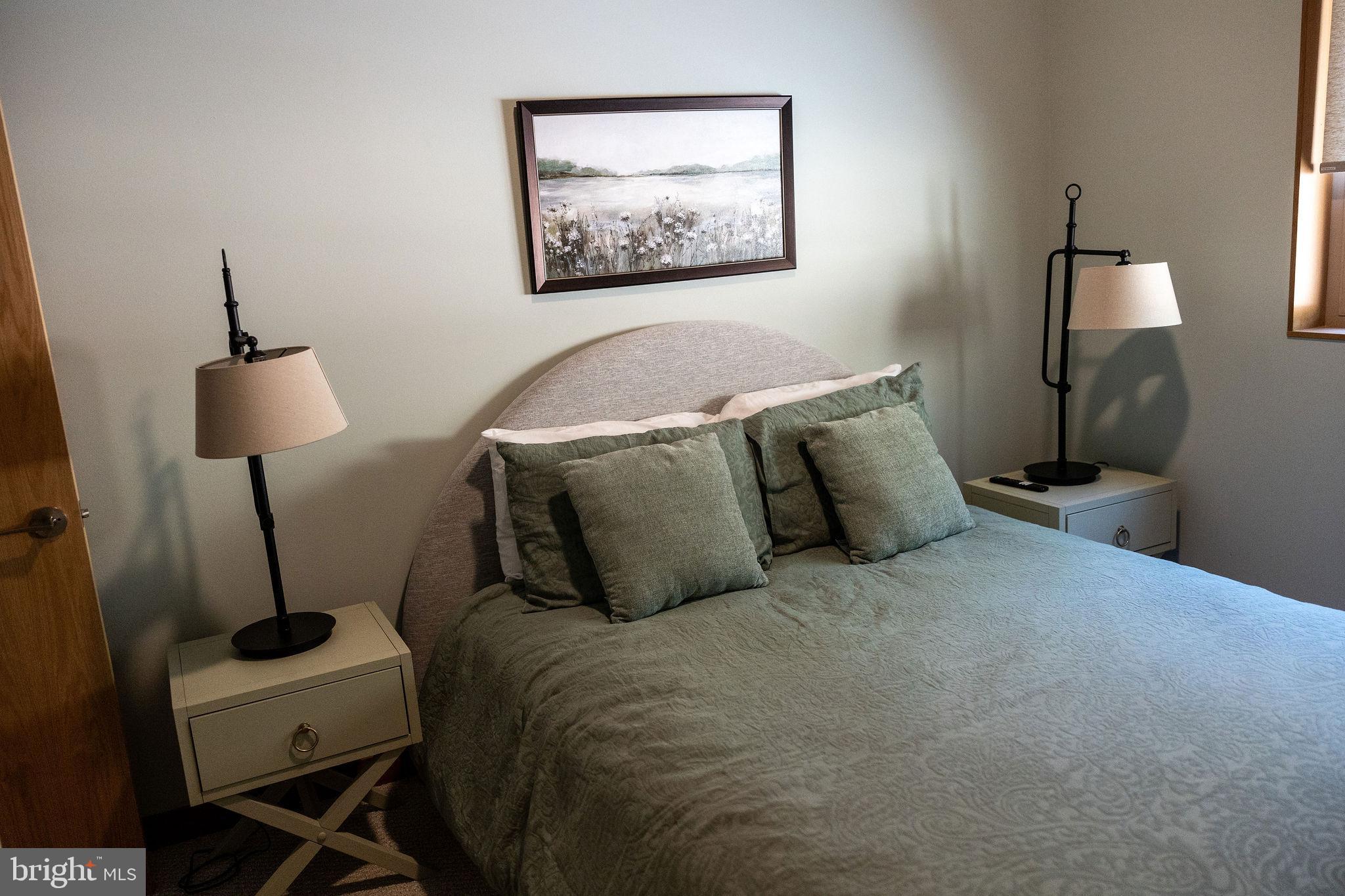 WATERS EDGE AT WISP - Residential