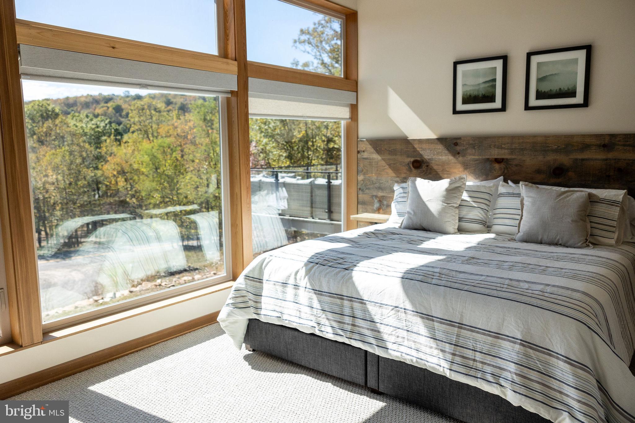 WATERS EDGE AT WISP - Residential