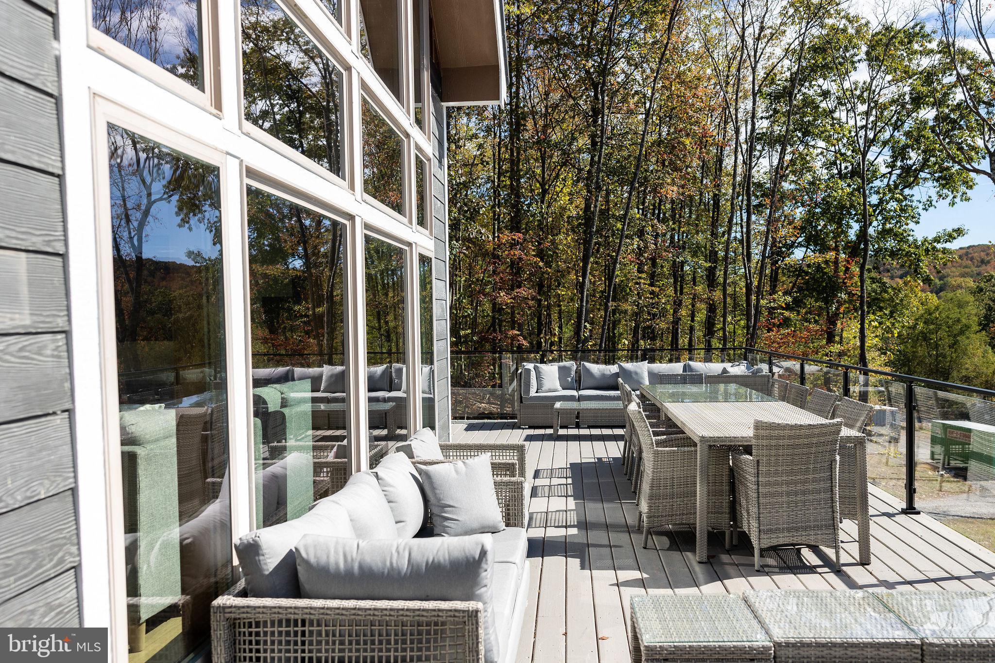 WATERS EDGE AT WISP - Residential