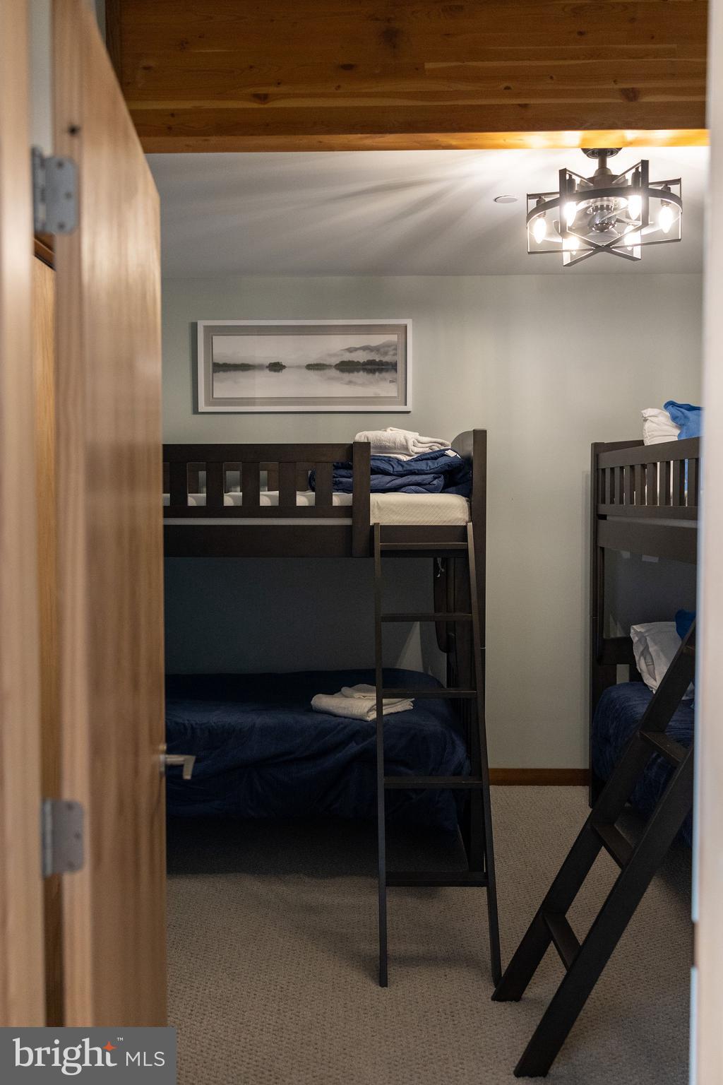 WATERS EDGE AT WISP - Residential