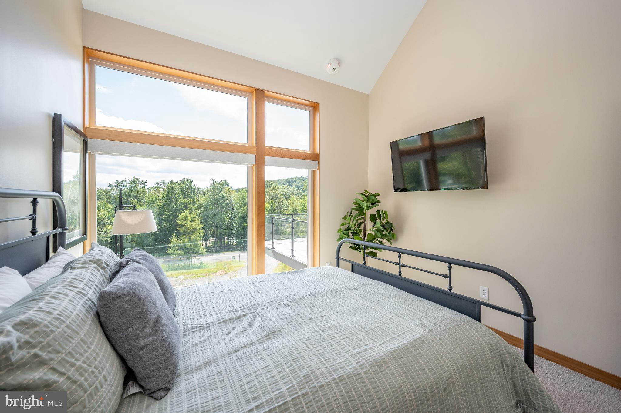 WATERS EDGE AT WISP - Residential