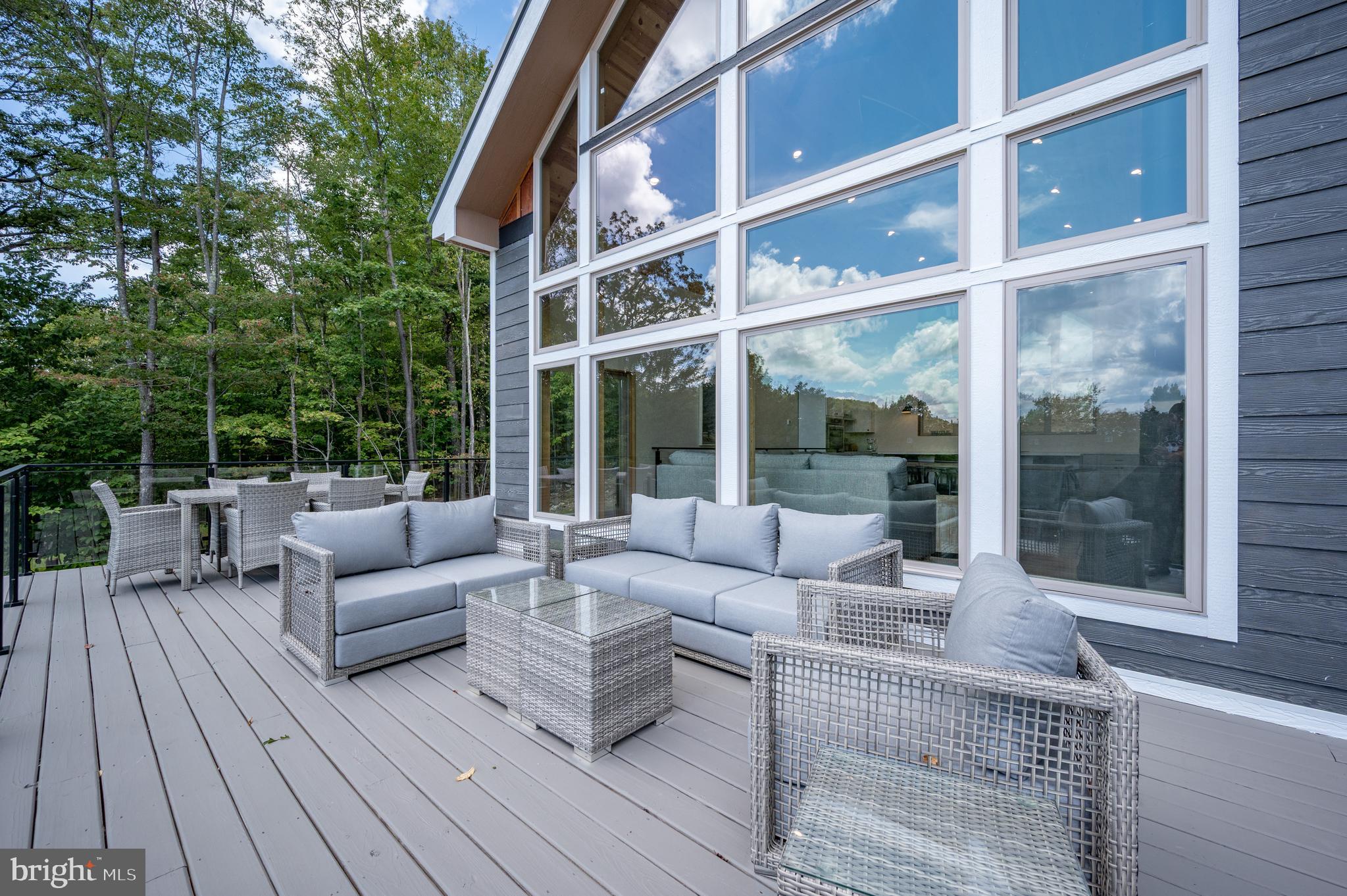 WATERS EDGE AT WISP - Residential
