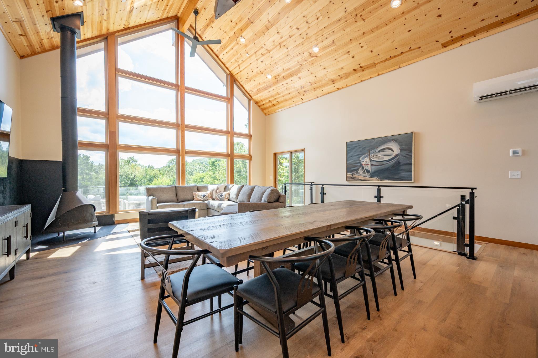 WATERS EDGE AT WISP - Residential