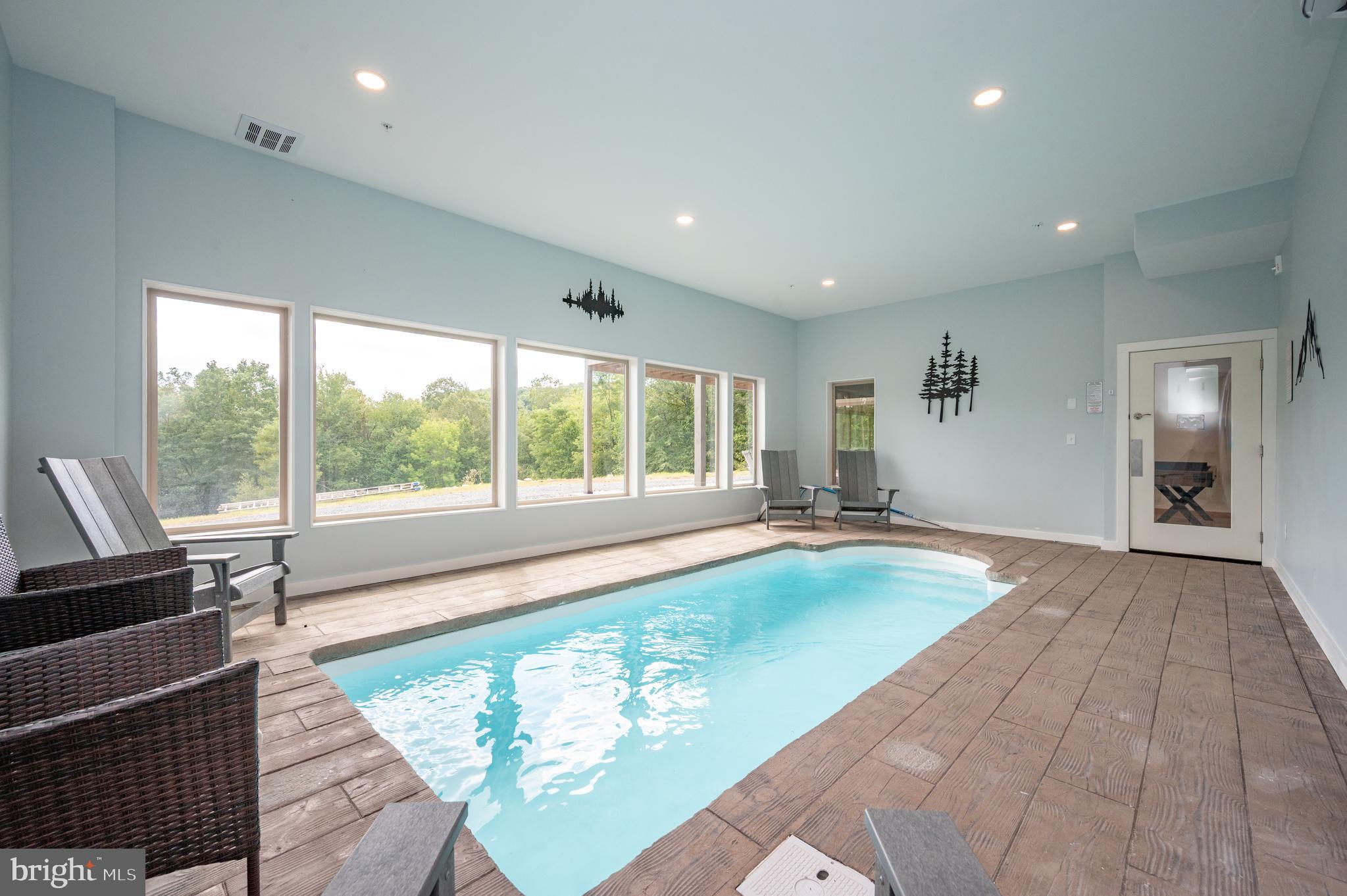 WATERS EDGE AT WISP - Residential