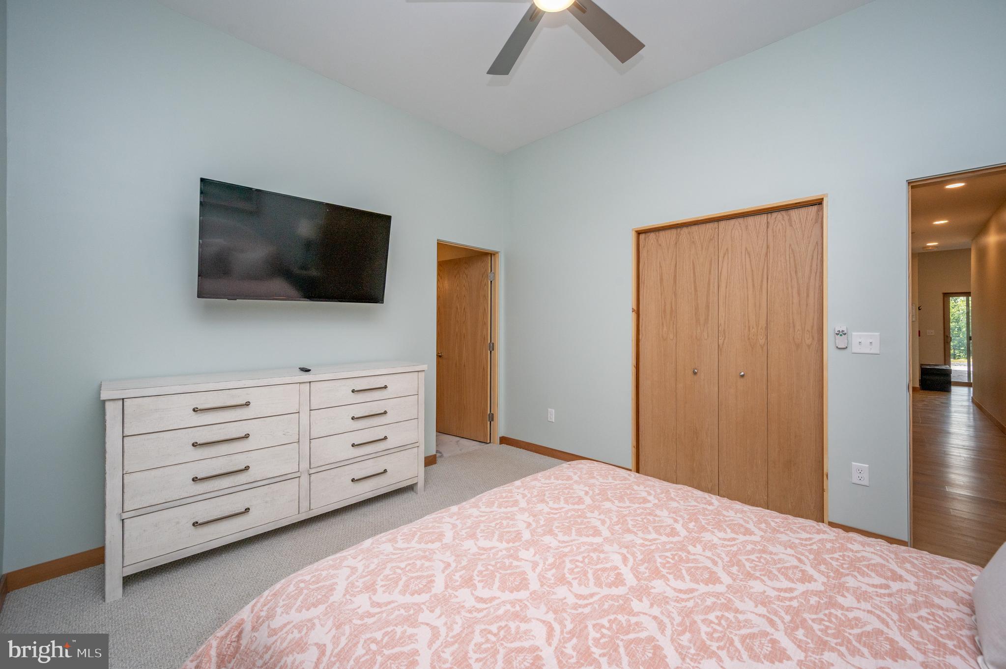 WATERS EDGE AT WISP - Residential