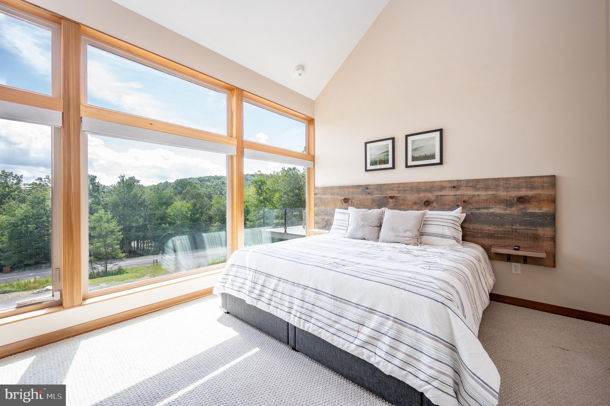 WATERS EDGE AT WISP - Residential