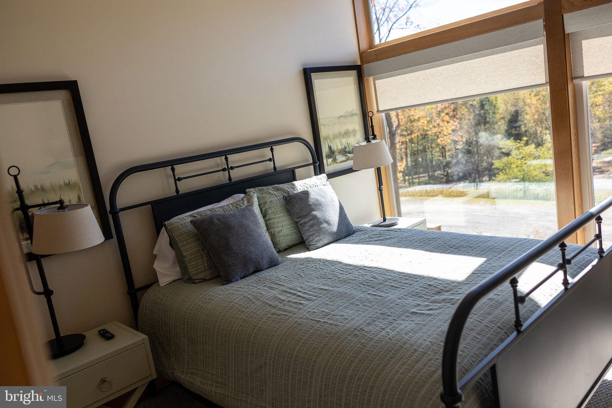 WATERS EDGE AT WISP - Residential