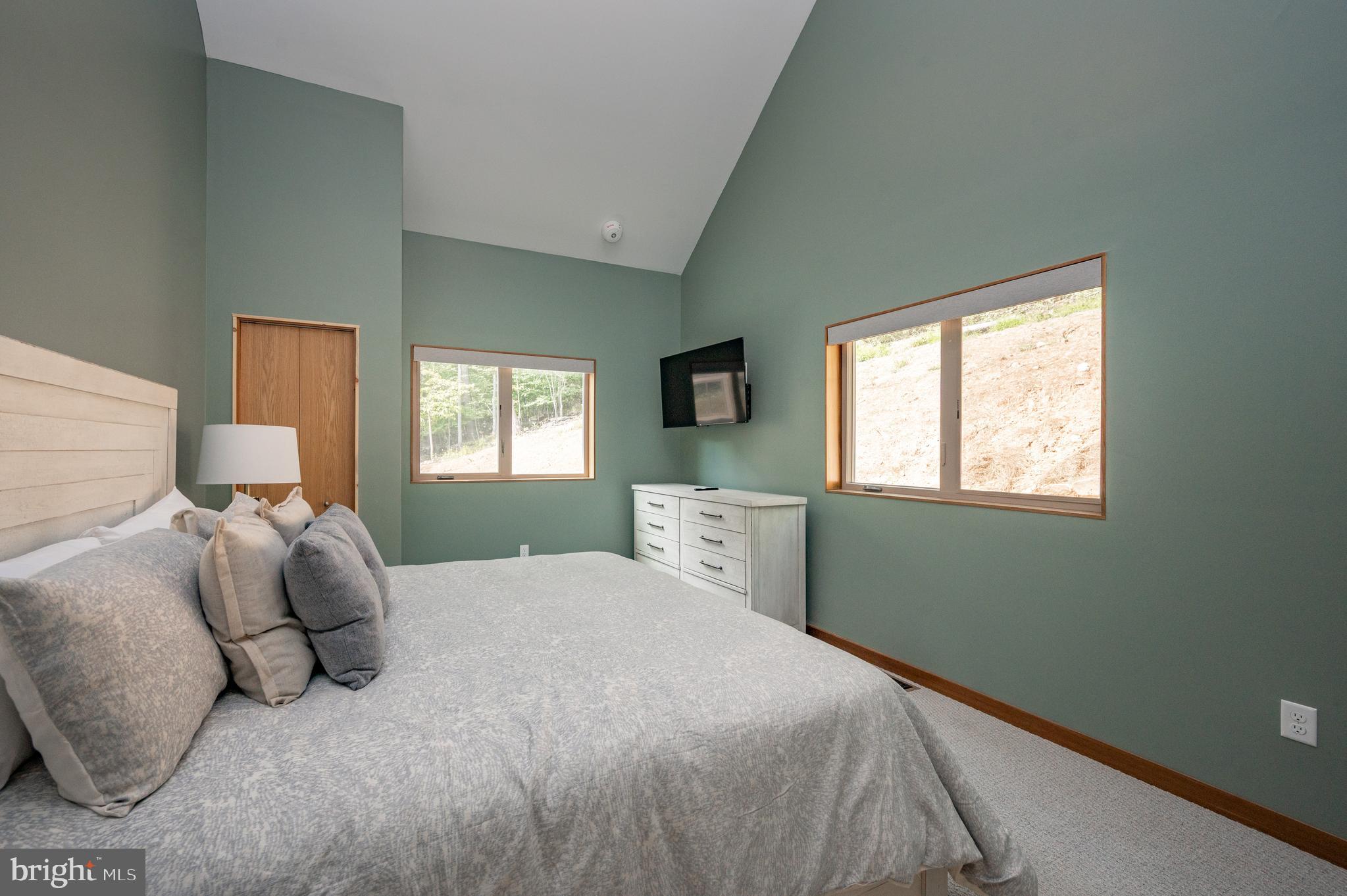 WATERS EDGE AT WISP - Residential