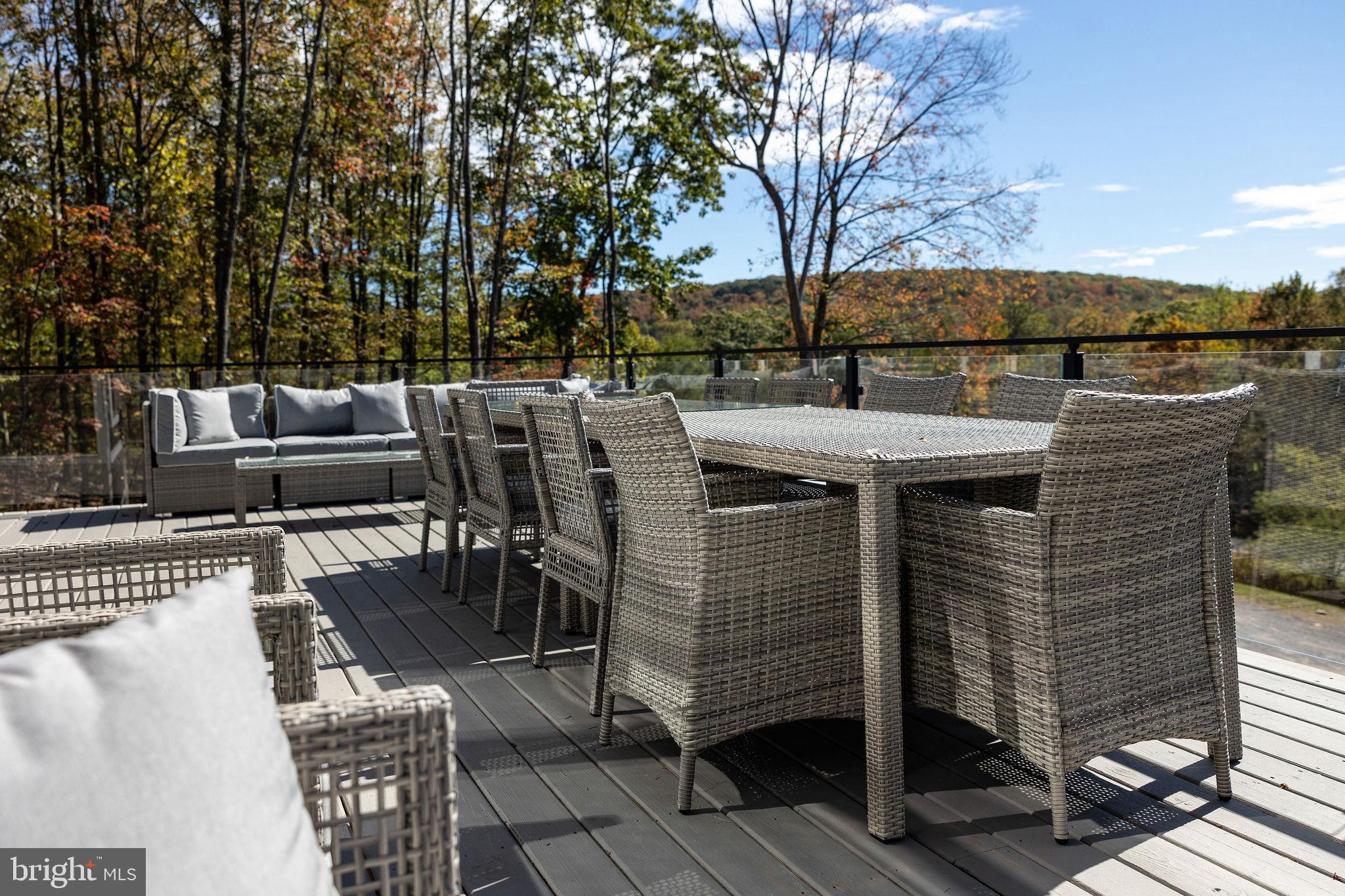 WATERS EDGE AT WISP - Residential