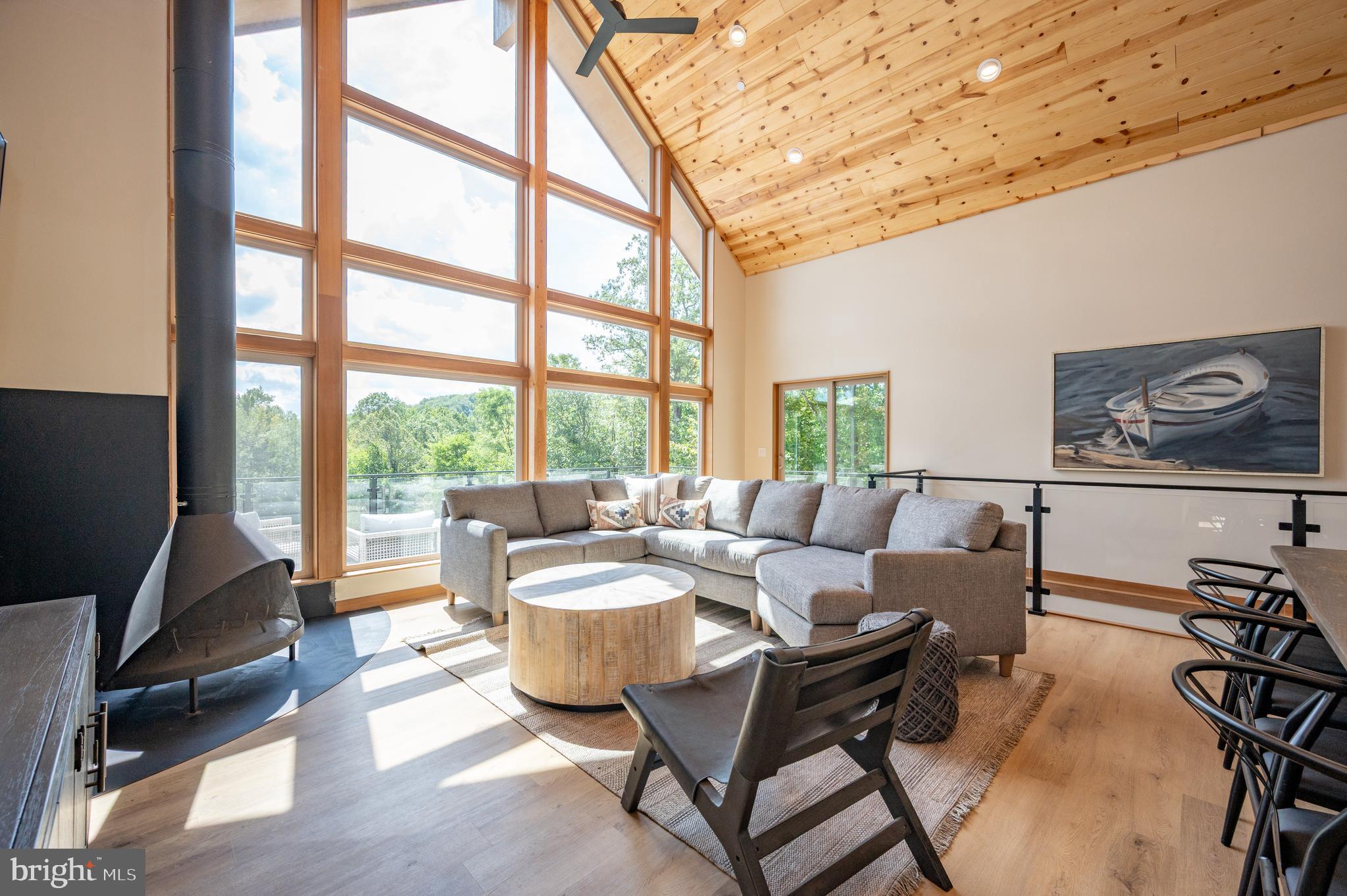 WATERS EDGE AT WISP - Residential
