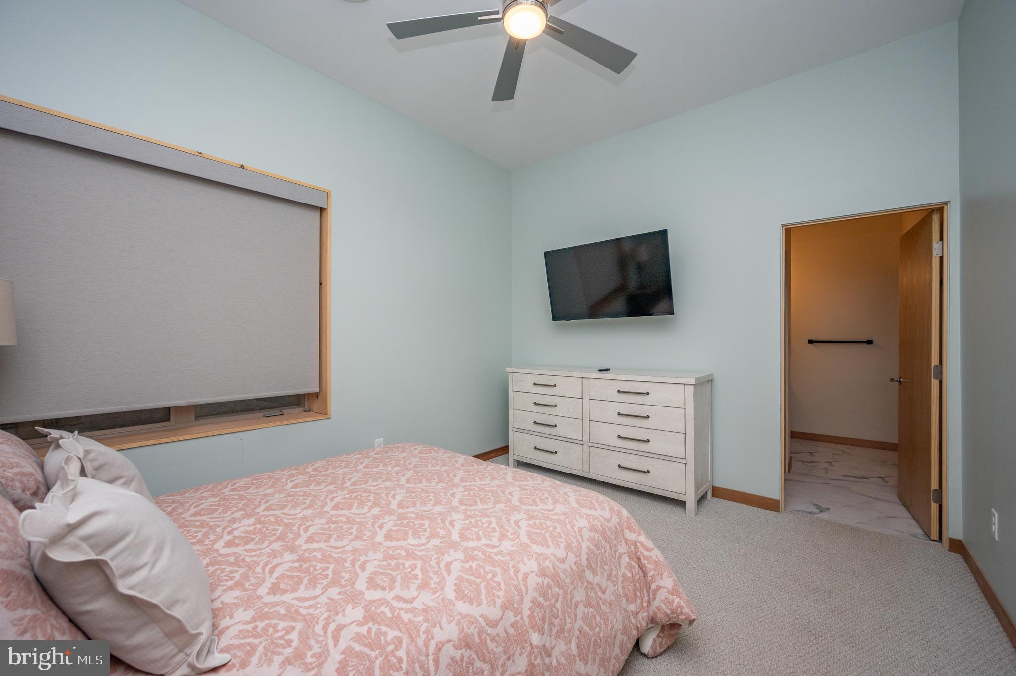 WATERS EDGE AT WISP - Residential